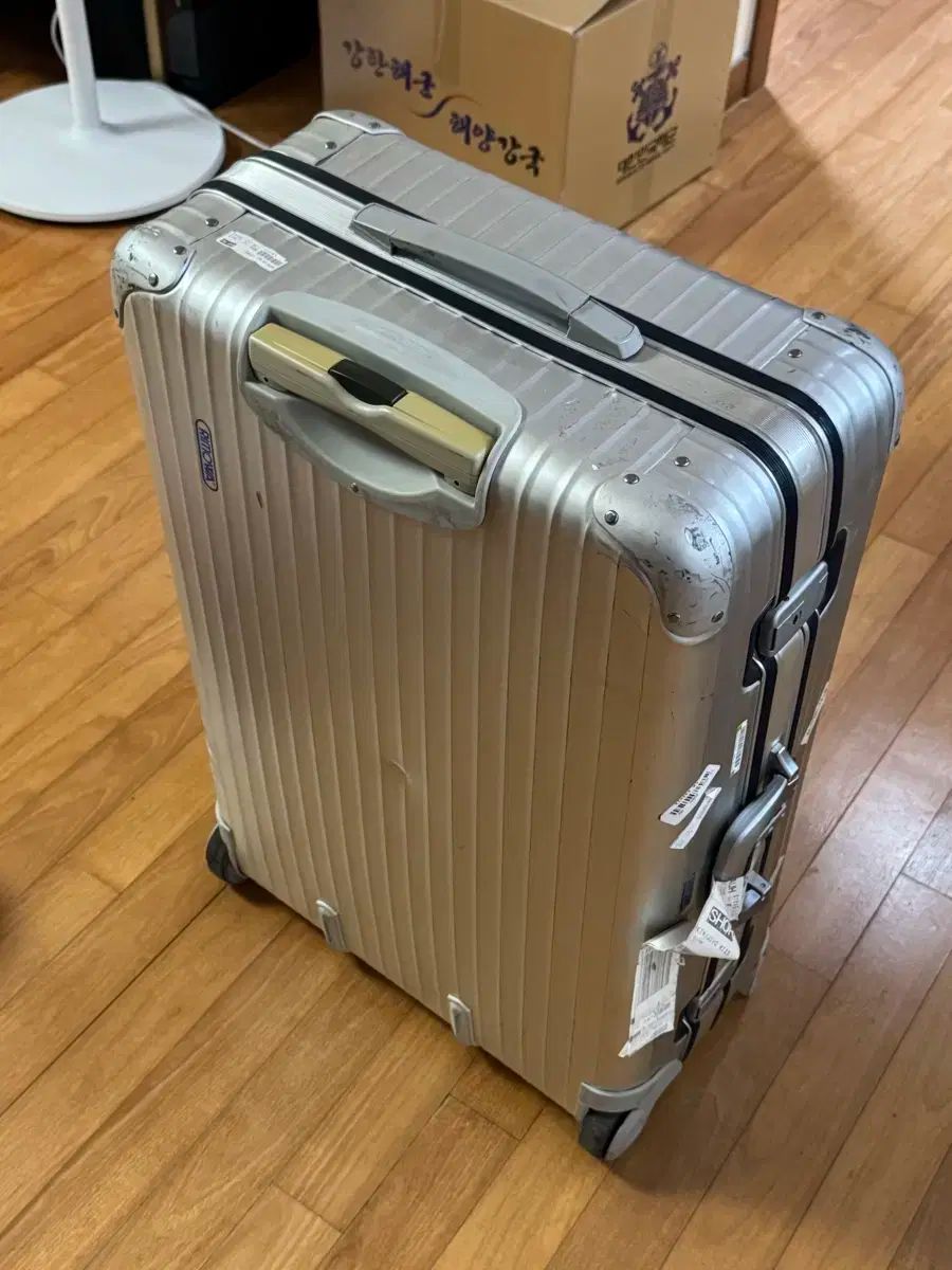 RIMOWA トパーズ キャリー ORIGINAL 正規品 リモワ キャビン RIMOWA リモワ キャリーケース TOPAS CABIN TITANIUM トパーズ