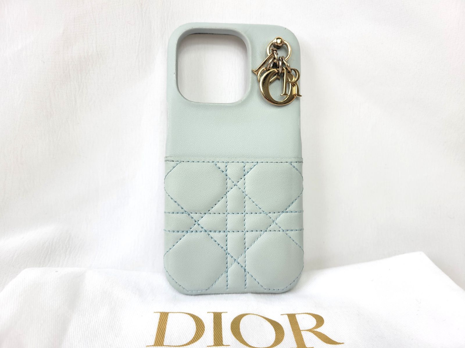 【極美品】LadyDior iPhone15 ケース カナージュ ラムスキン ディオール カナージュ ラムスキン iPhone15 Pro ケース ライトブルー