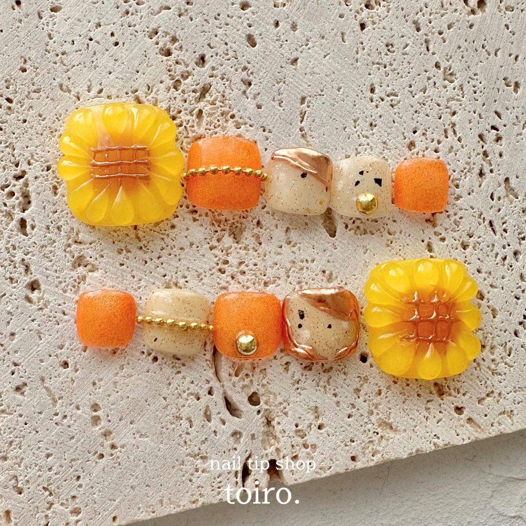 サイズオーダーネイルチップ 夏 ひまわり ぷっくり フラワー イエロー ニュアン サイズオーダーネイルチップ 夏 ひまわり ぷっくり フラワー