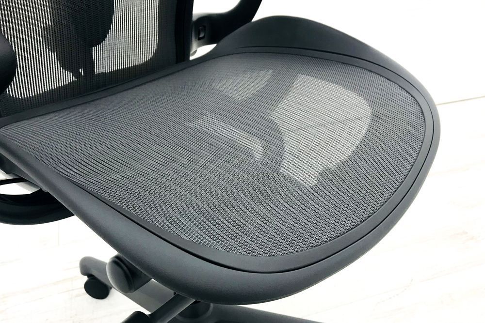 Chairs オフィス家具