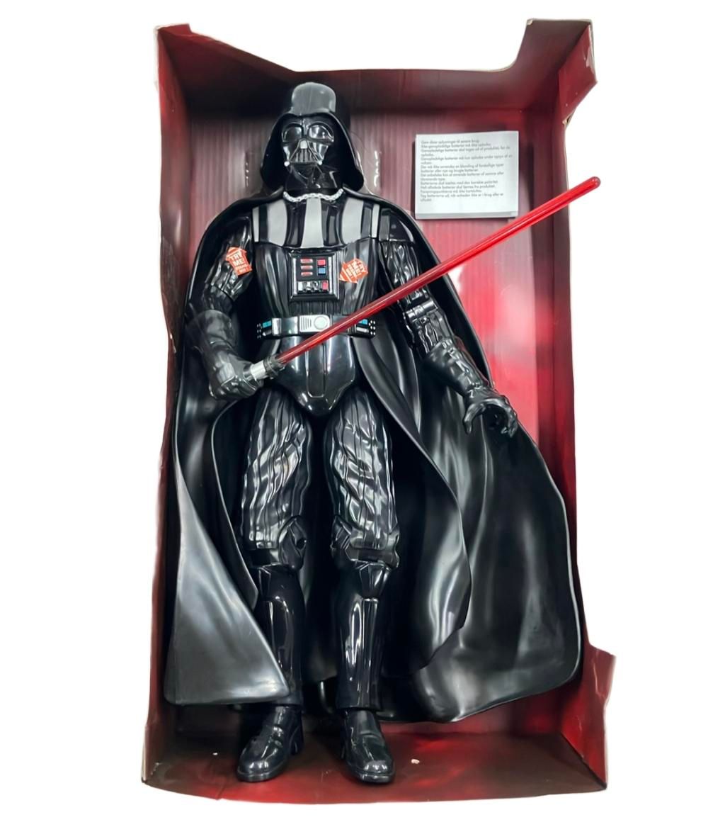 ディズニーストア スターウォーズ フィギュアTalking DarthVader ディズニーストア スター・ウォーズ ダース・ベイダー