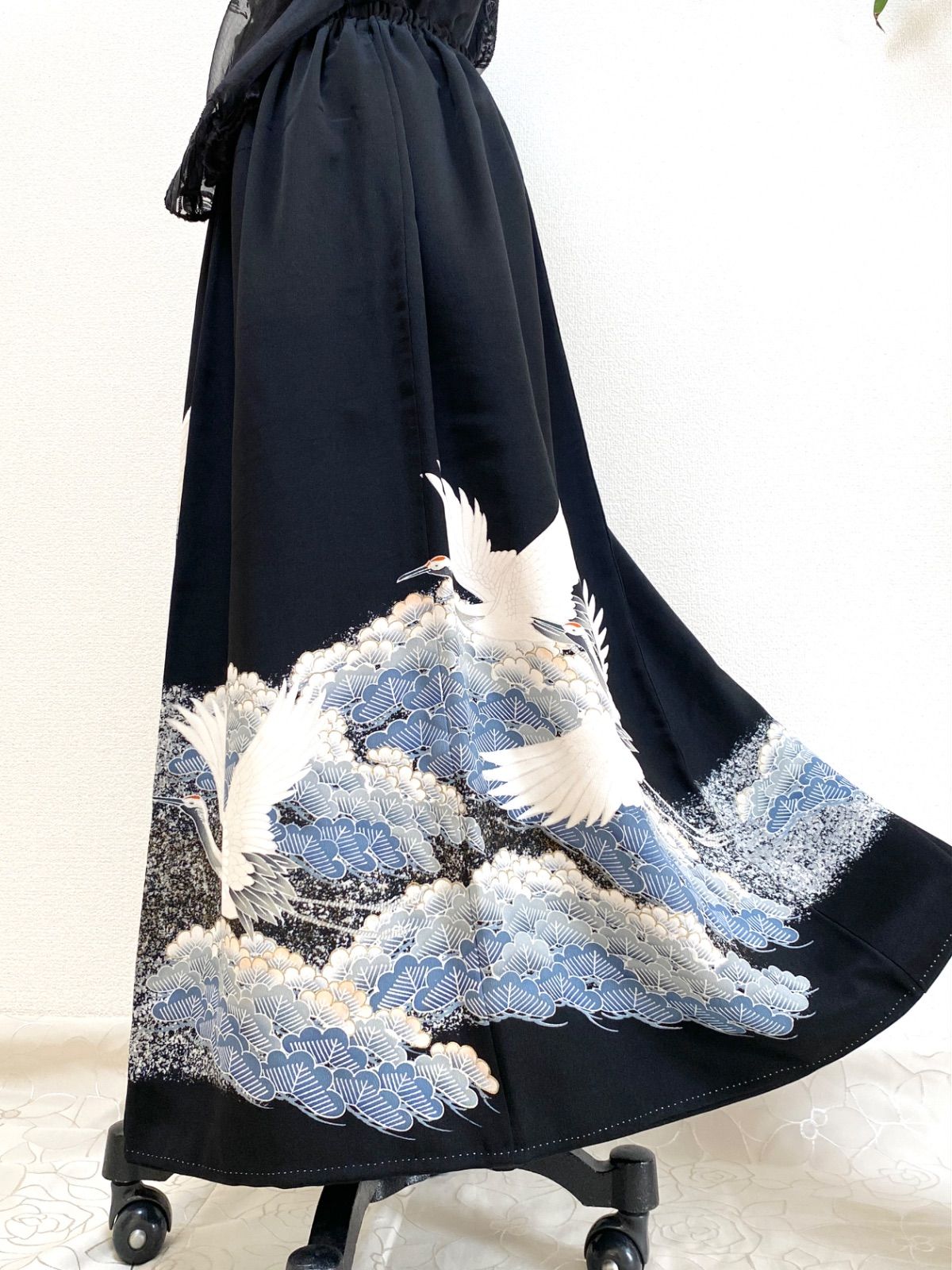 大人可愛いセレブ着物スカートフリーサイズ1点物黒留袖着物リメイクウエストゴムロングスカートフリーサイズ送料込みハンドメイドNO.5720