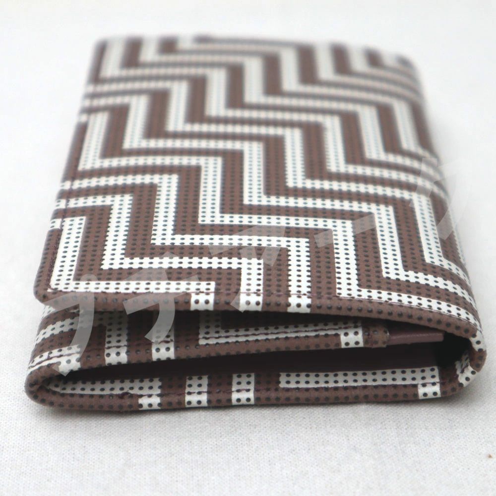 印傳屋 印伝 名刺入れ CHEVRON シェブロン グレージュ地×グレー