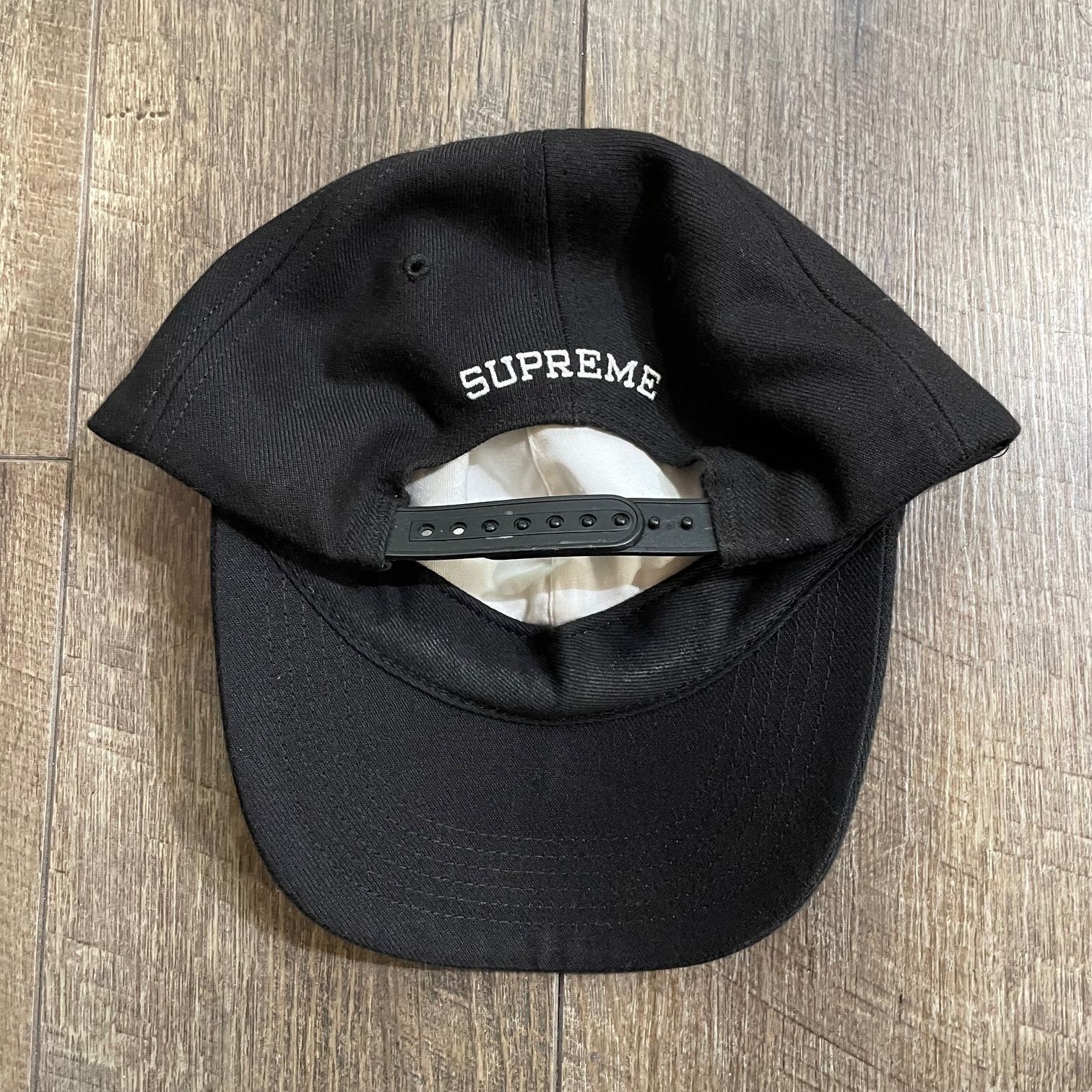 Supreme 17AW Arabic Logo 6-Panel アラビック キャップ シュプリーム BLACK 60260A - メルカリ