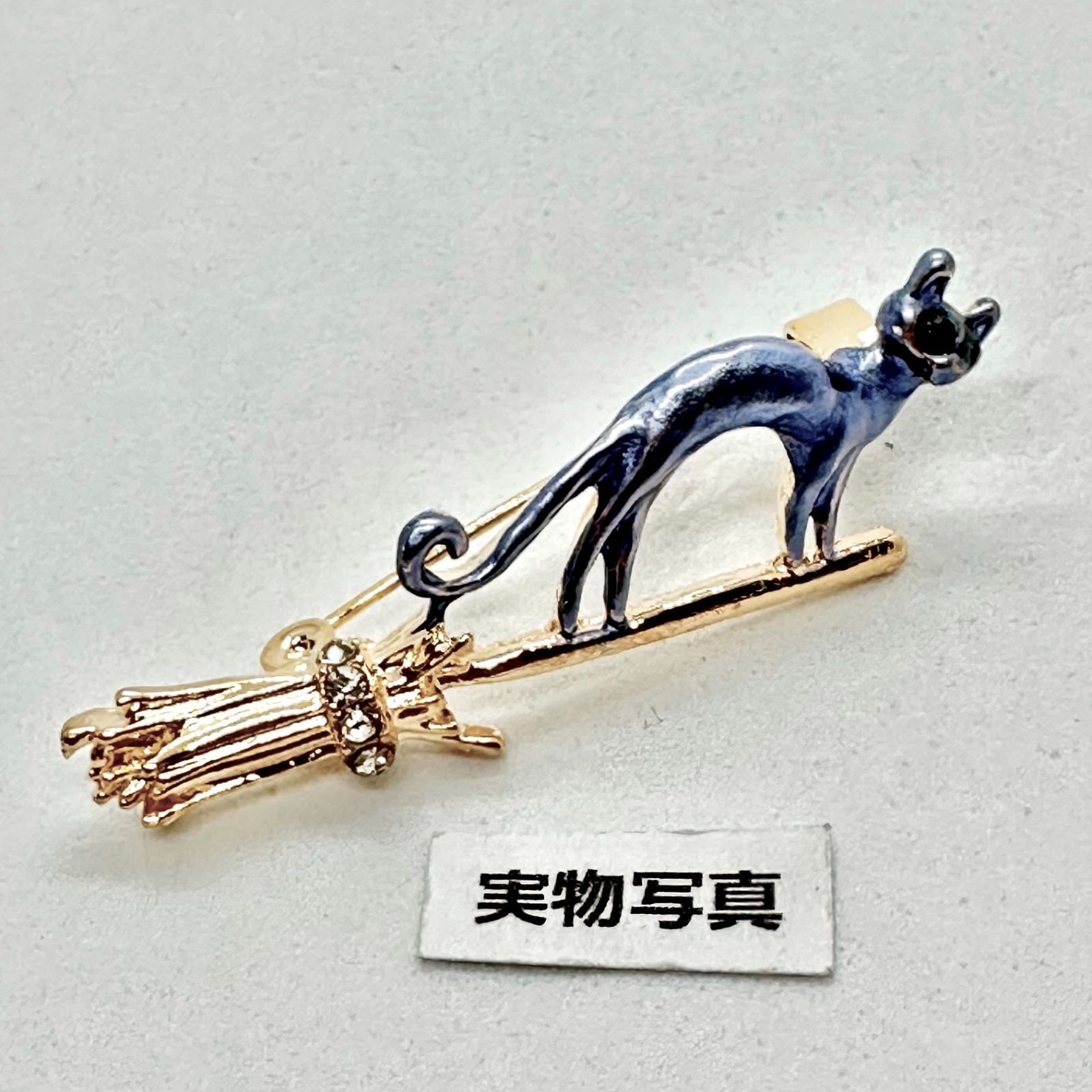 猫 箒 ブローチ レディース ねこ ネコ キャット アニマル 動物 猫 箒 ブローチ レディース ねこ ネコ キャット アニマル 動物