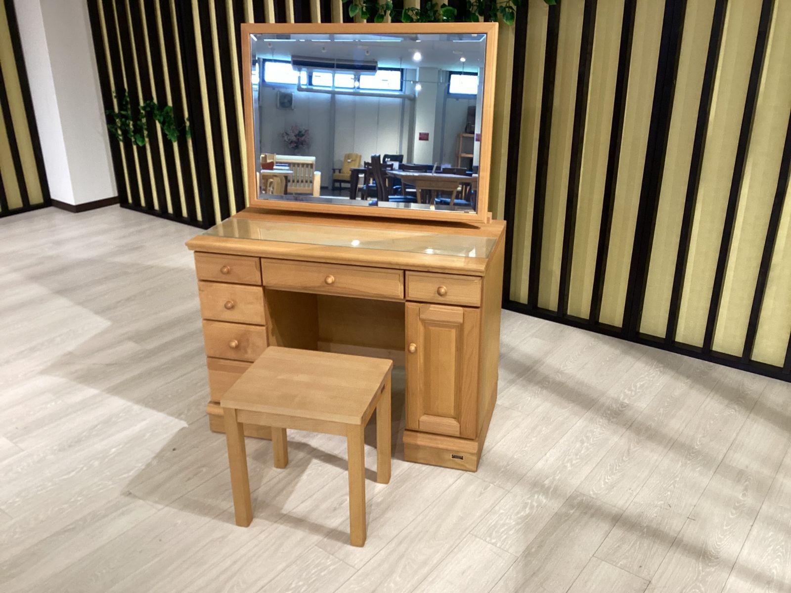 CHARDONNAY(シャルドネ) 自然素材の家具 ドレッサー アッサム 北海道産 