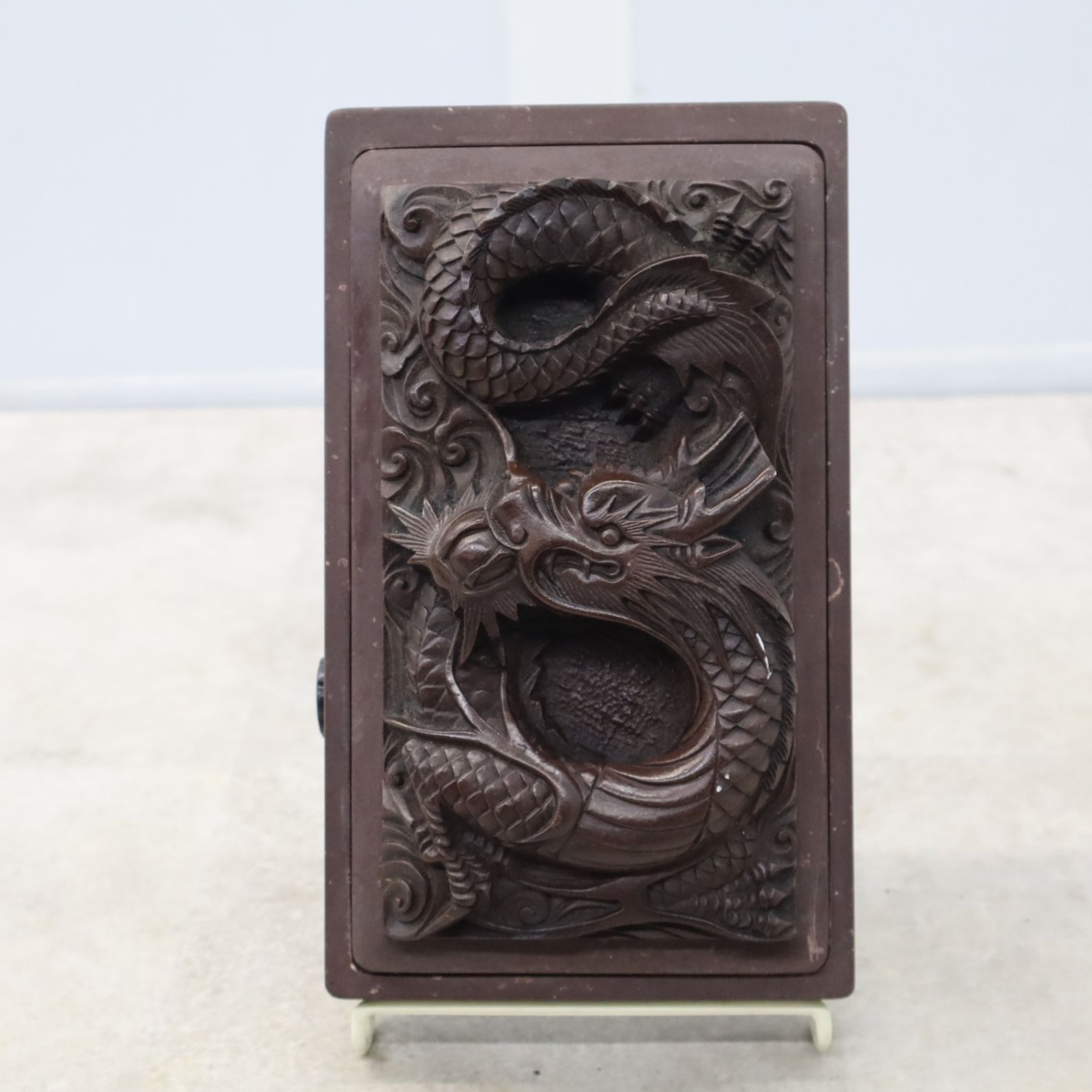 硯　龍の目 端渓硯 有眼雲龍硯』 ｜骨董品買取 緑和堂