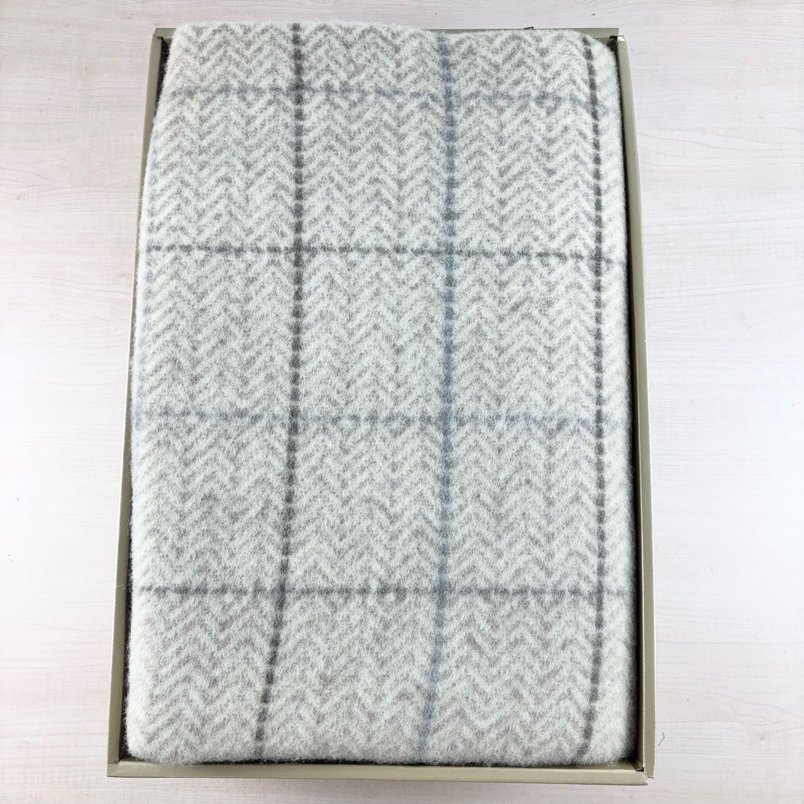 CELINE 西川産業 純毛毛布 150×210 ロング&ワイドサイズ ウール100%