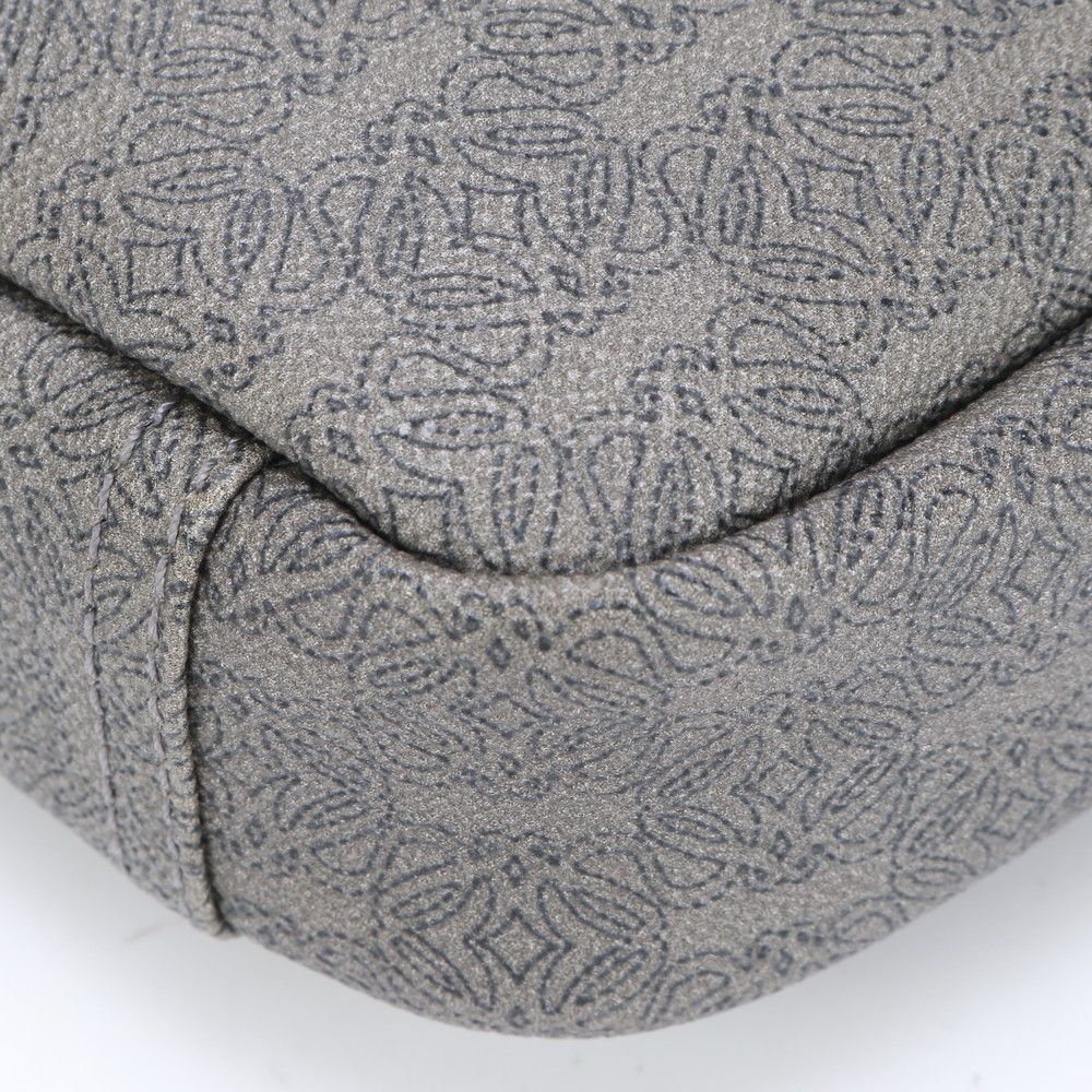 ロエベ Tアナグラムメッセンジャー最終価格 極美品 ロエベ アナグラム