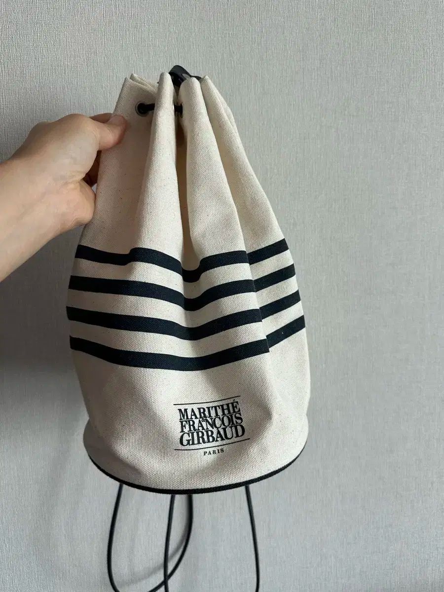 吉*高様 MK ロゴ入りバックパック グレー/レッド/ホワイト