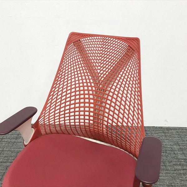 ハーマンミラー レッド