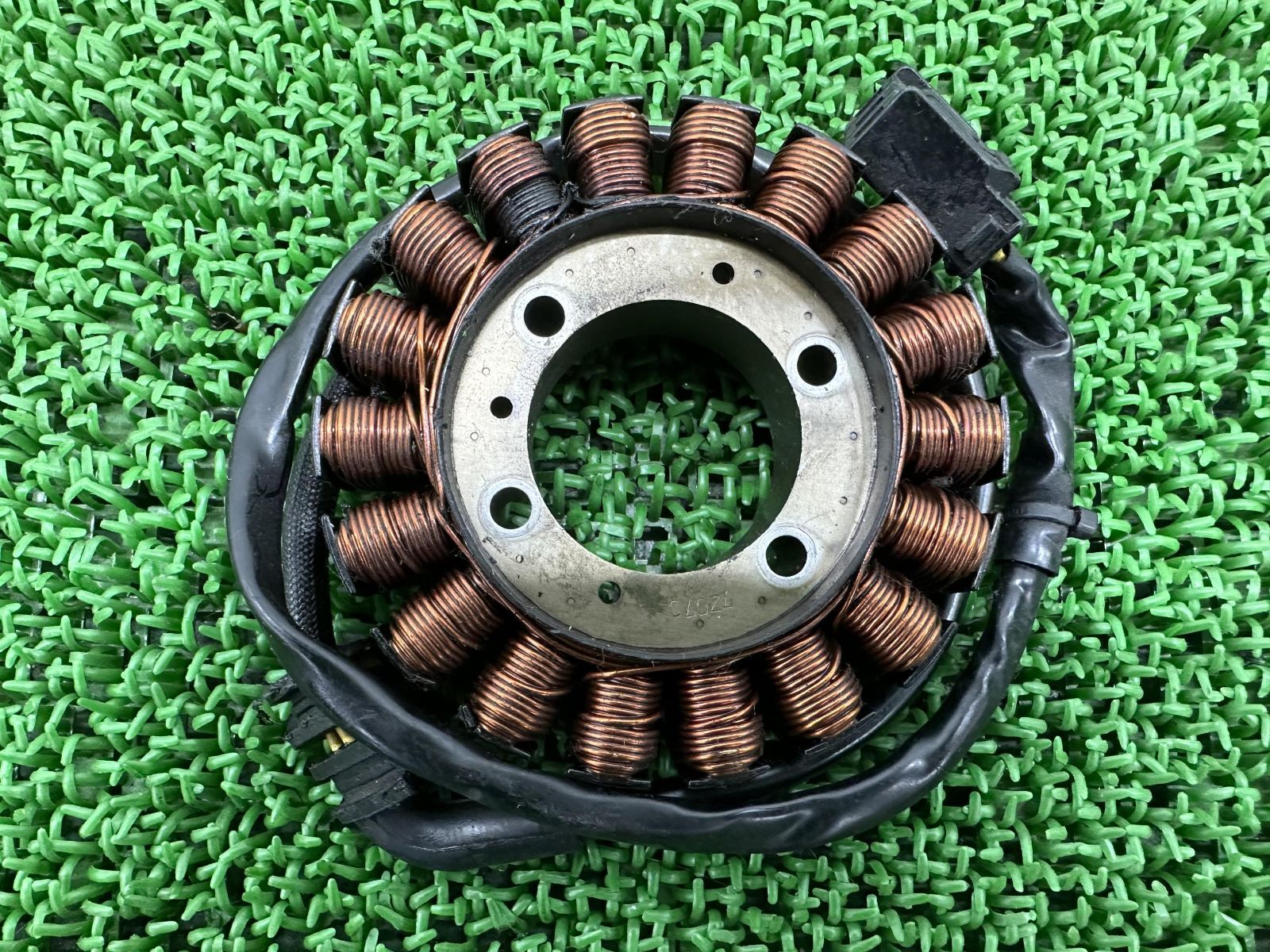CB400SF ステーターコイル ホンダ 純正 中古 バイク 部品 NC42 ジェネレーターコイル ピックアップコイル 機能的問題なし 品薄 希少品