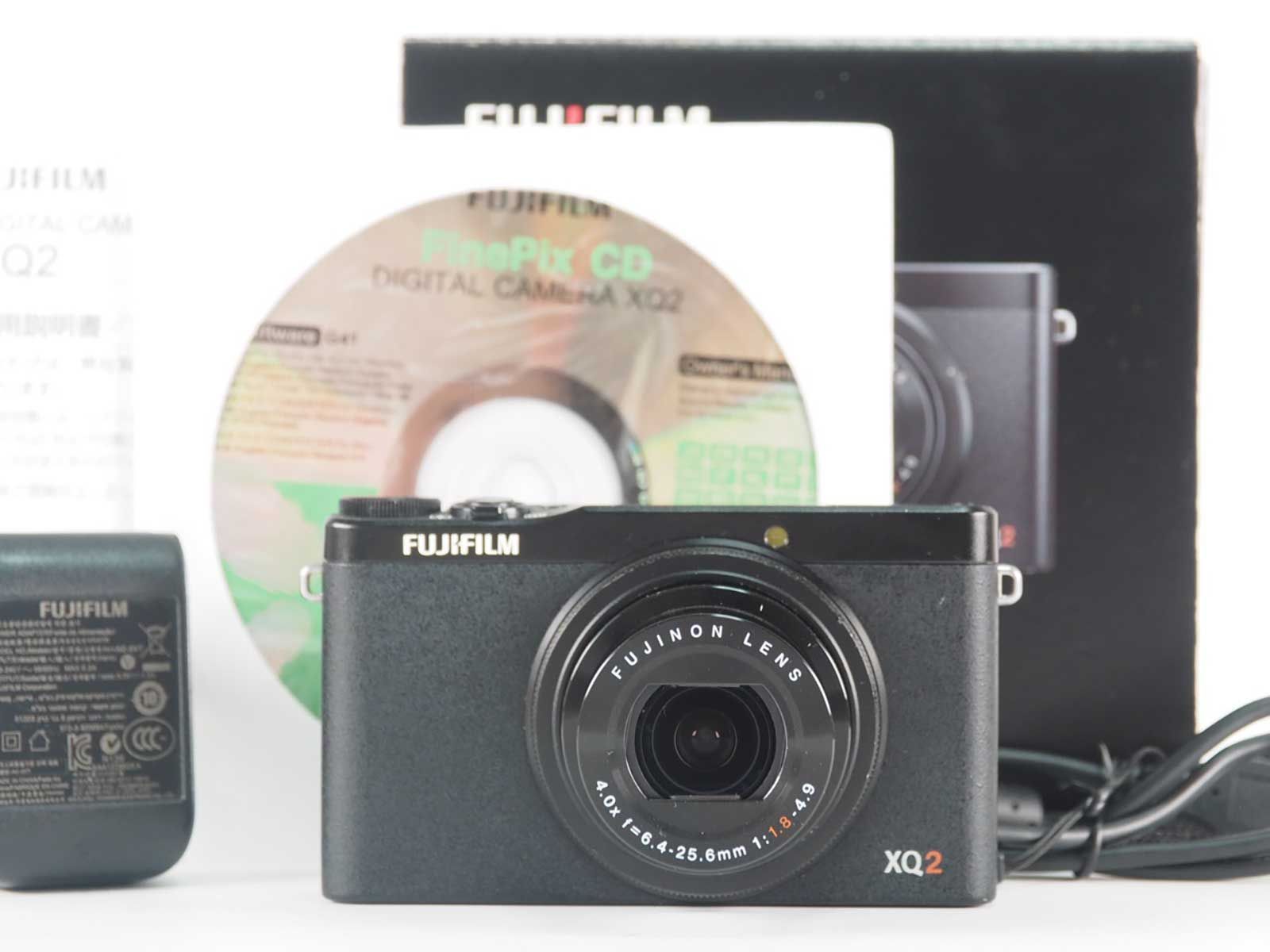 Fujifilm XQ2 中古デジタルカメラ 純正ストラップ付き 豊富な，低価