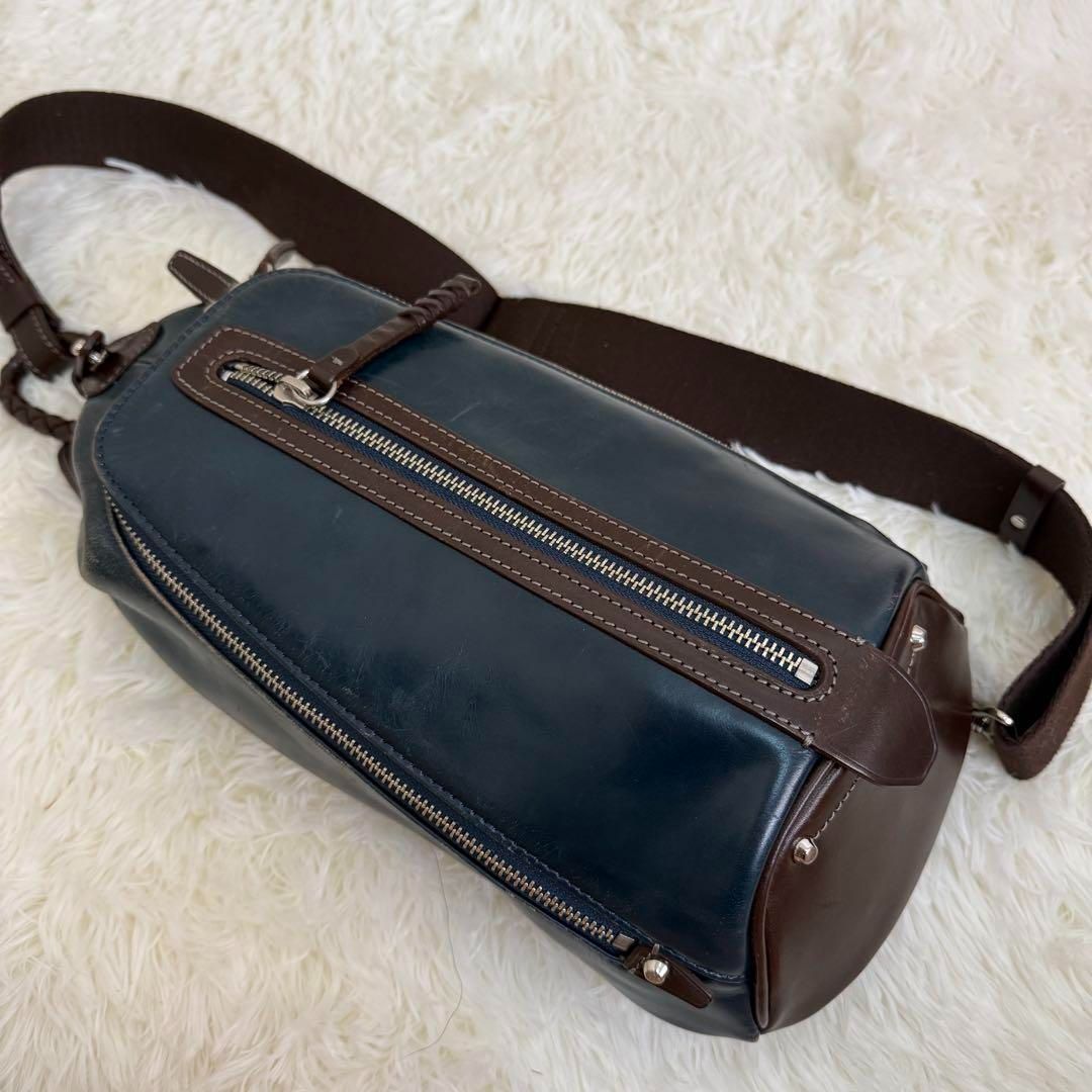 Kiefer neu キーファーノイ レザーショルダーバック ボディ