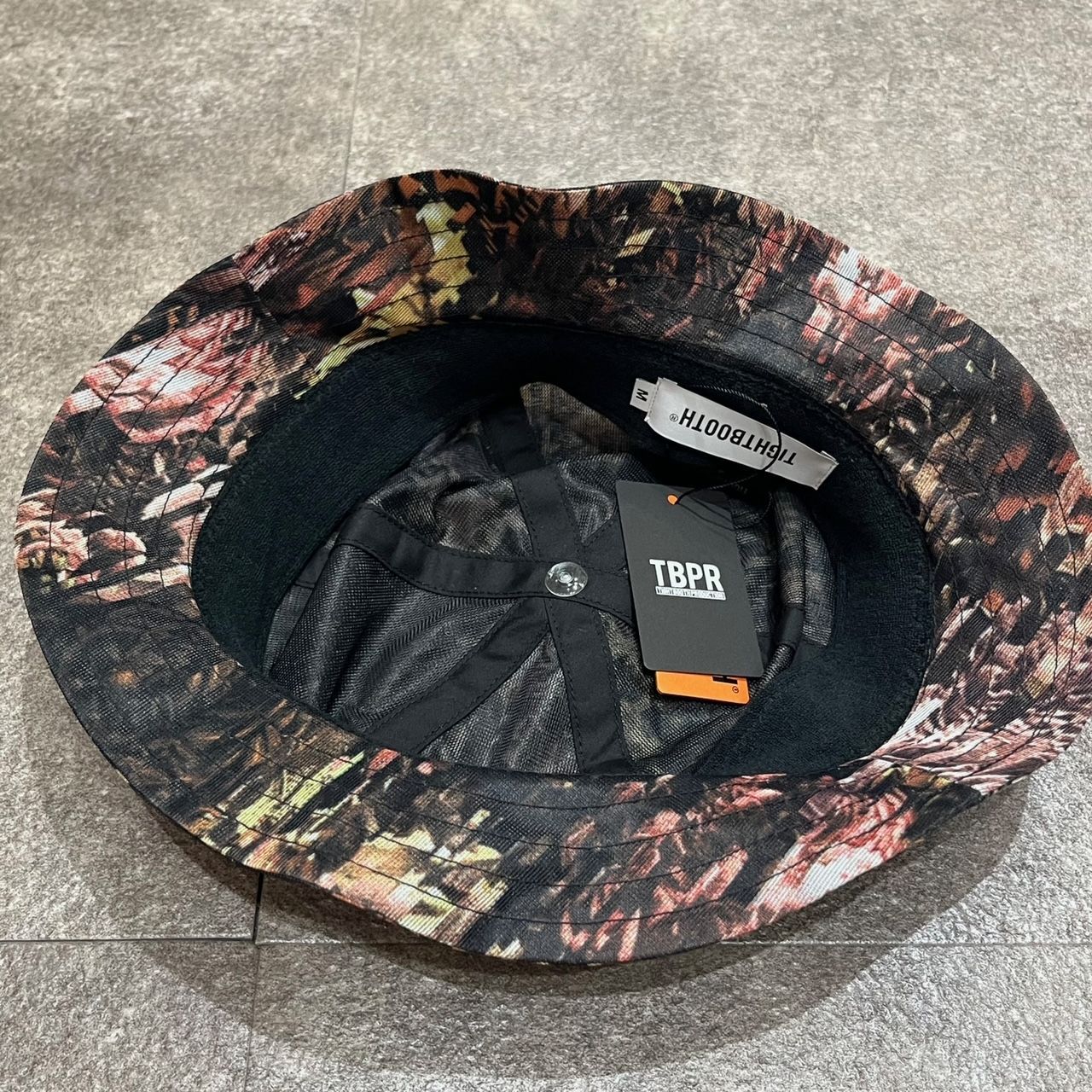 定価11000円 新品 TIGHTBOOTH PRODUCTION 23SS FLOWER CAMO MESH HAT 