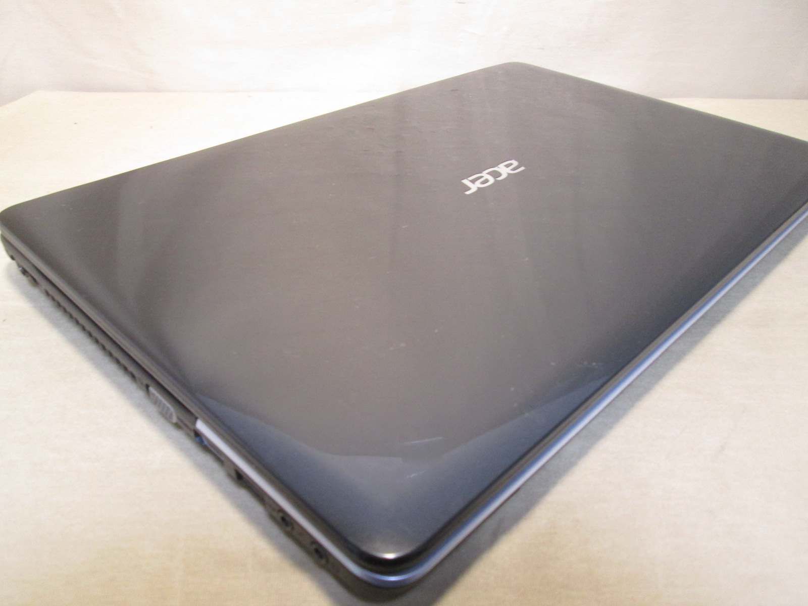 Acer Aspire E1【Celeron B830 1.8GHz】　【Windows8モデル】 均一／HDMI ジャンク　送料無料 [90828]