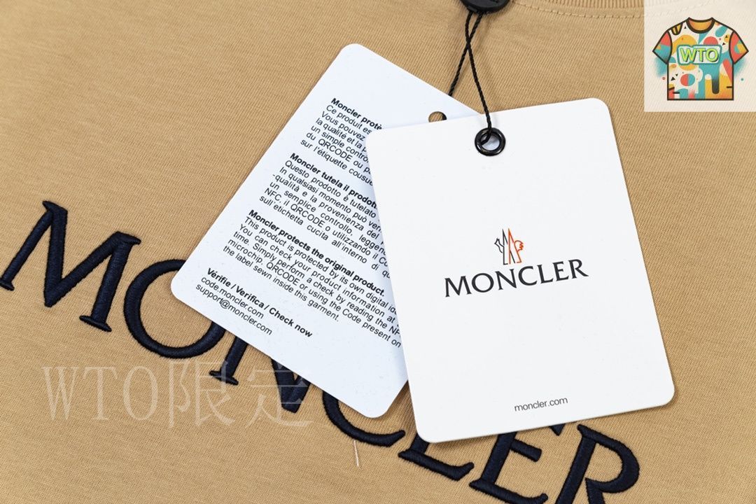 今日特価】MONCLER レターロゴ刺繍カーキ色 T シャツ-3 - メルカリ