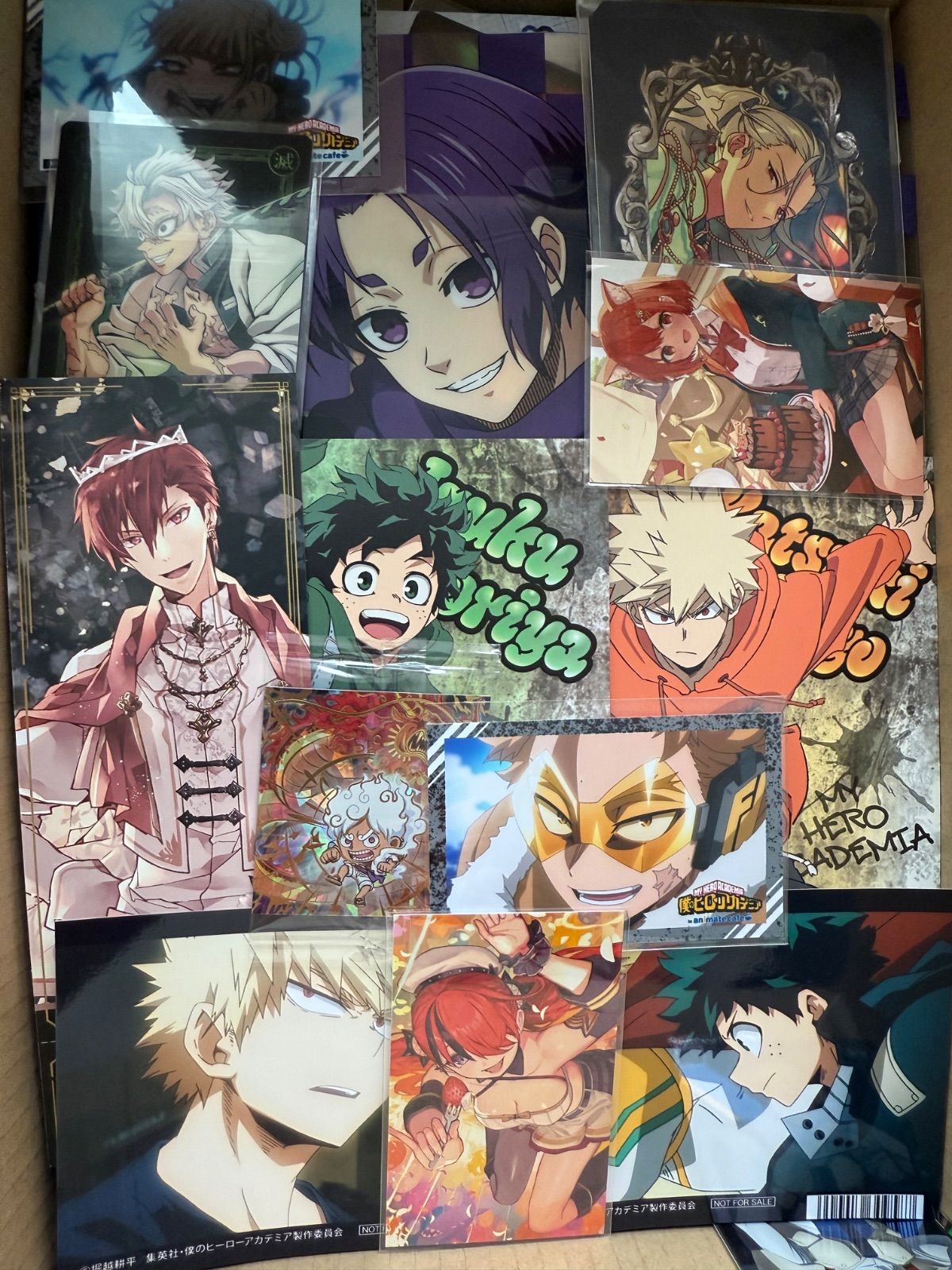 紙類　アニメ　ゲーム　まとめ売り　大量　コースター　ポストカード　カード 紙類 アニメ ゲーム まとめ売り 大量 色紙 コースター ポスト