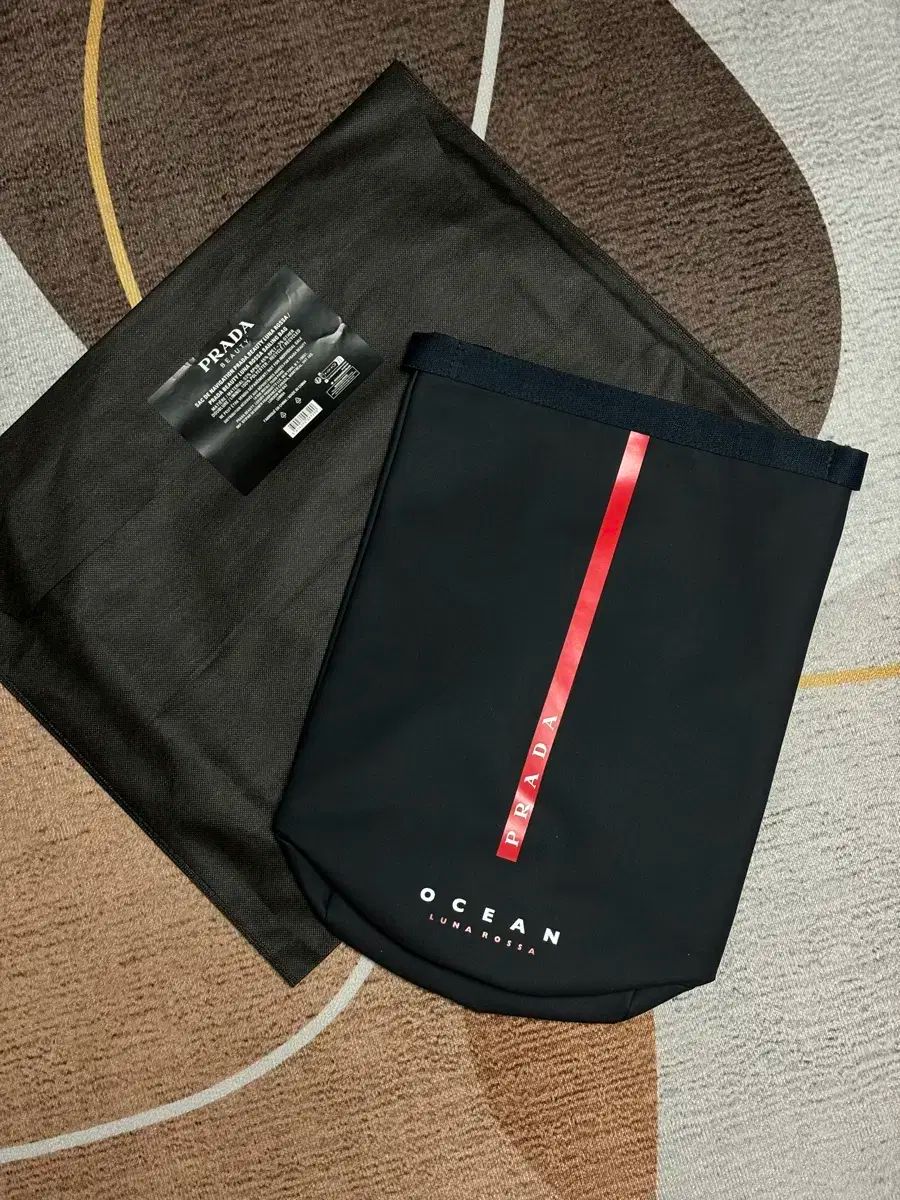 PRADA(プラダ) ／ luna rossa セーリングバッグ クロスバッグ