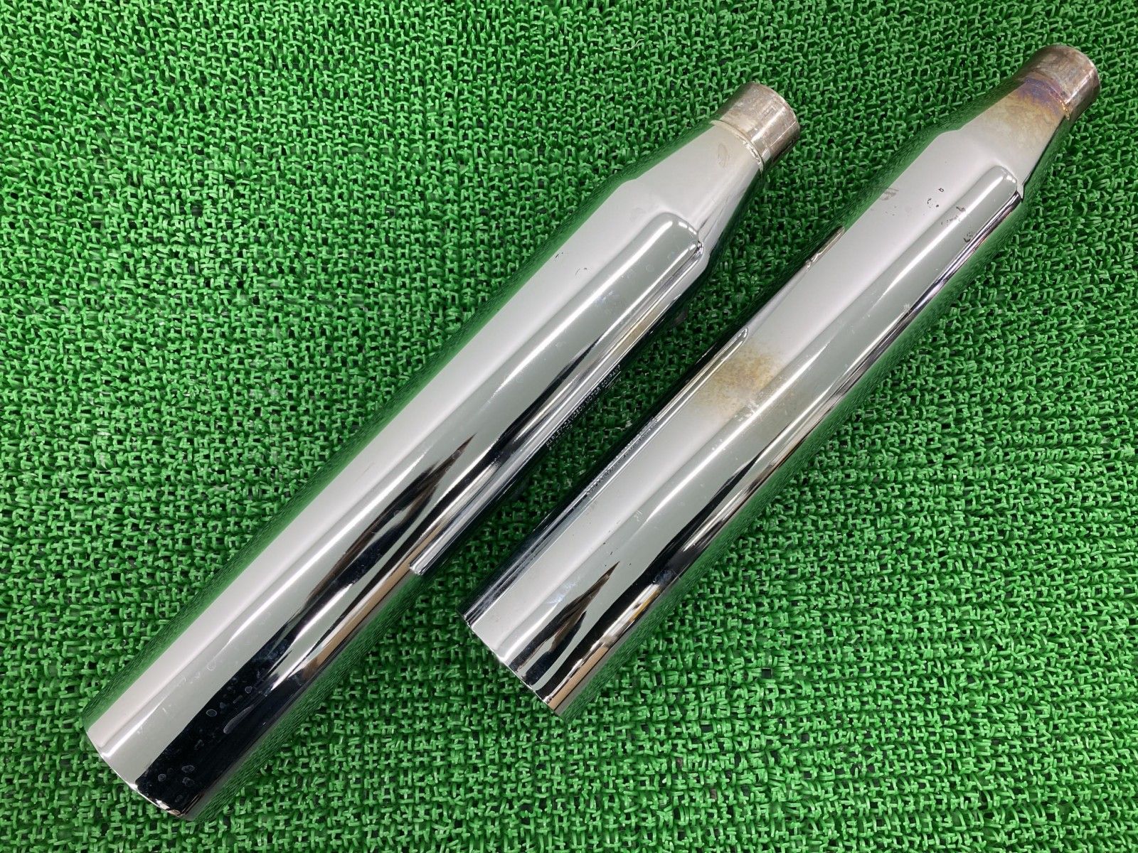 FXSB1580 サイレンサーマフラー 64900172 ハーレー 純正 バイク 部品