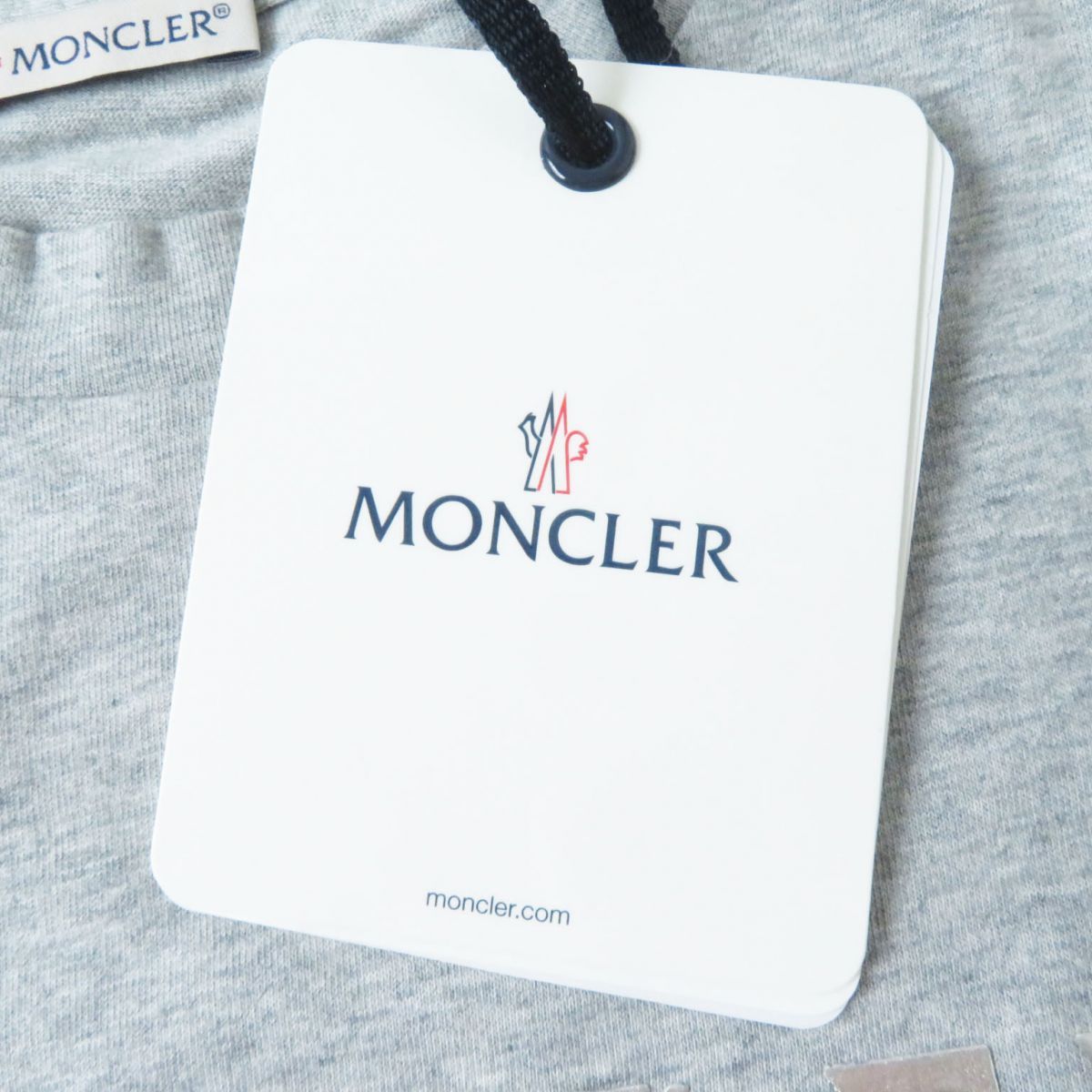 未使用品◎正規品 トルコ製 MONCLER モンクレール F10938C70410 V8094 レディース ロゴ 半袖 Tシャツ グレー×シルバー L  タグ付き