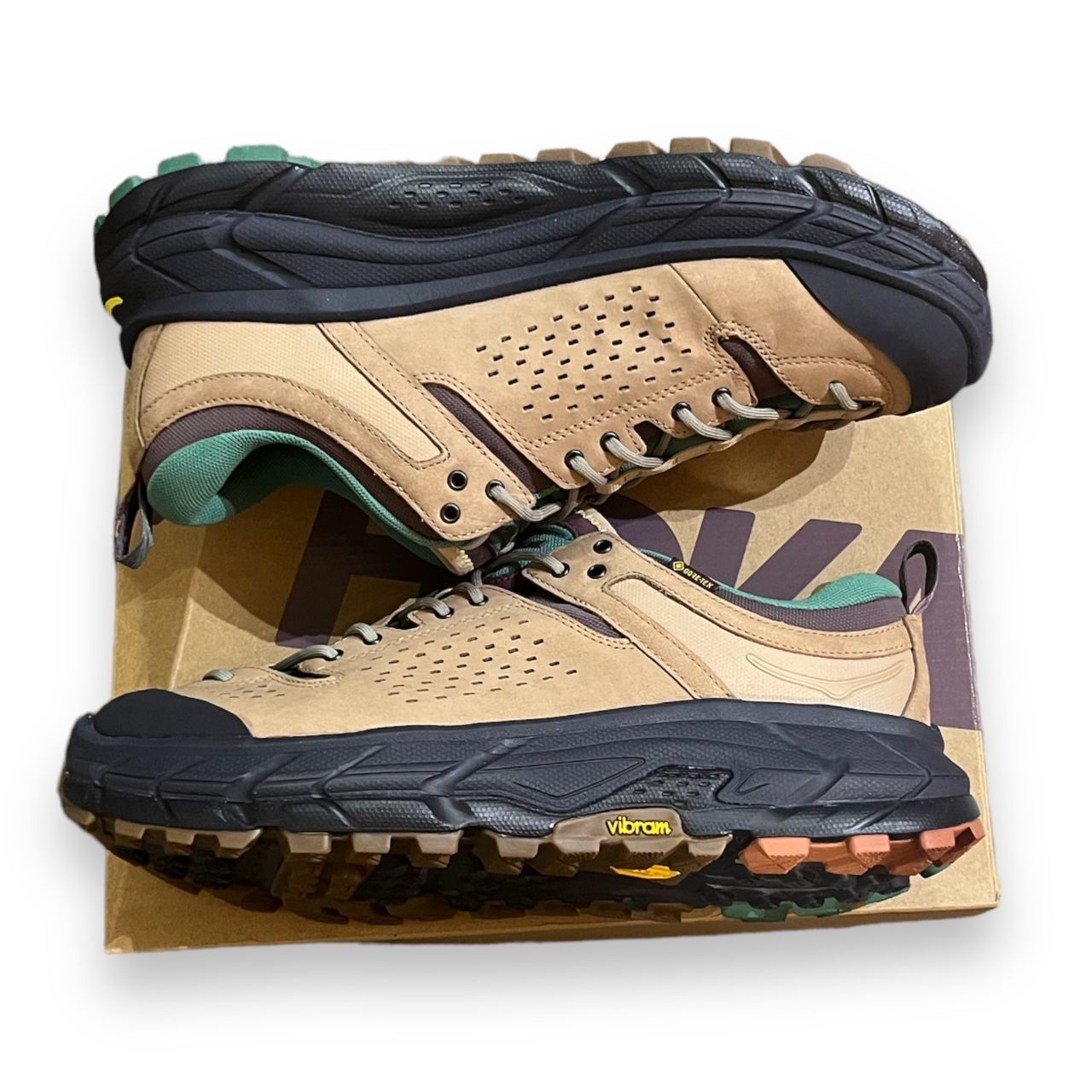 美品 Hoka One One Tor Ultra Low Bodega 1145771 トレッキング 