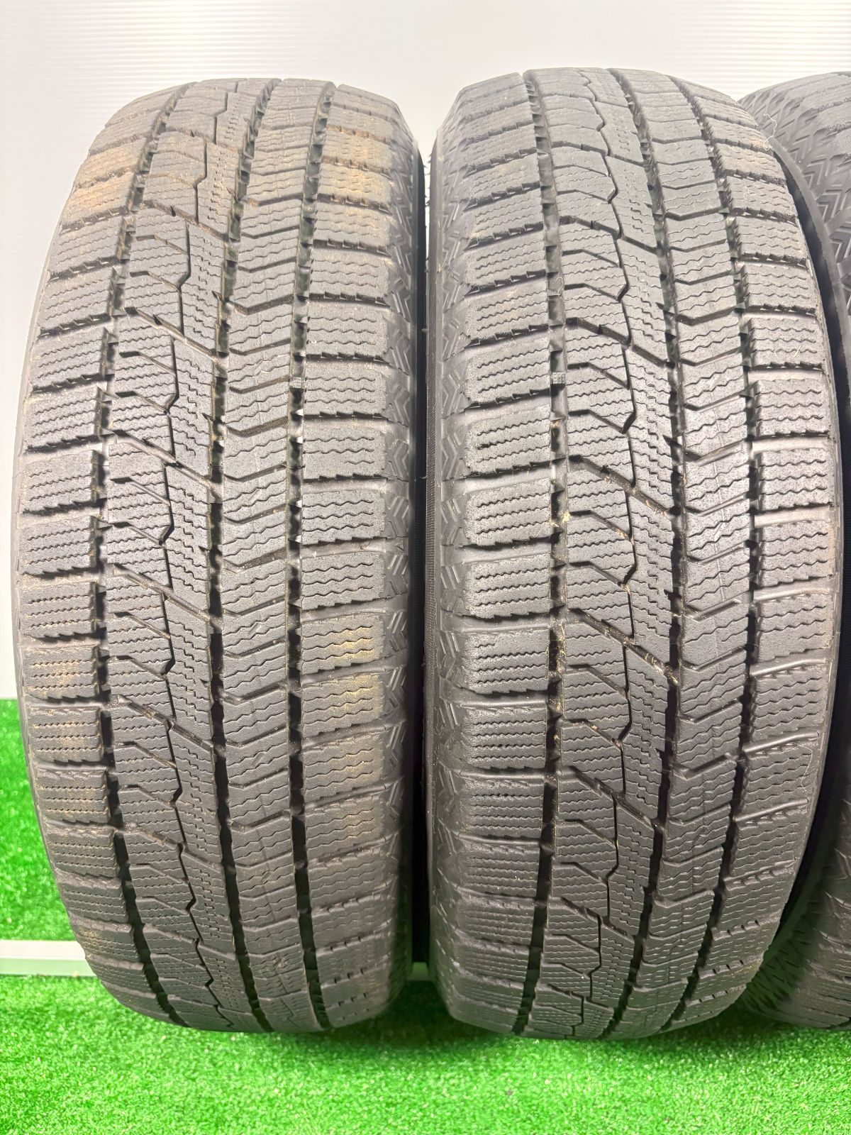 175 65R15 トーヨー GIZ 2 4本 冬タイヤ スタッドレス TA553