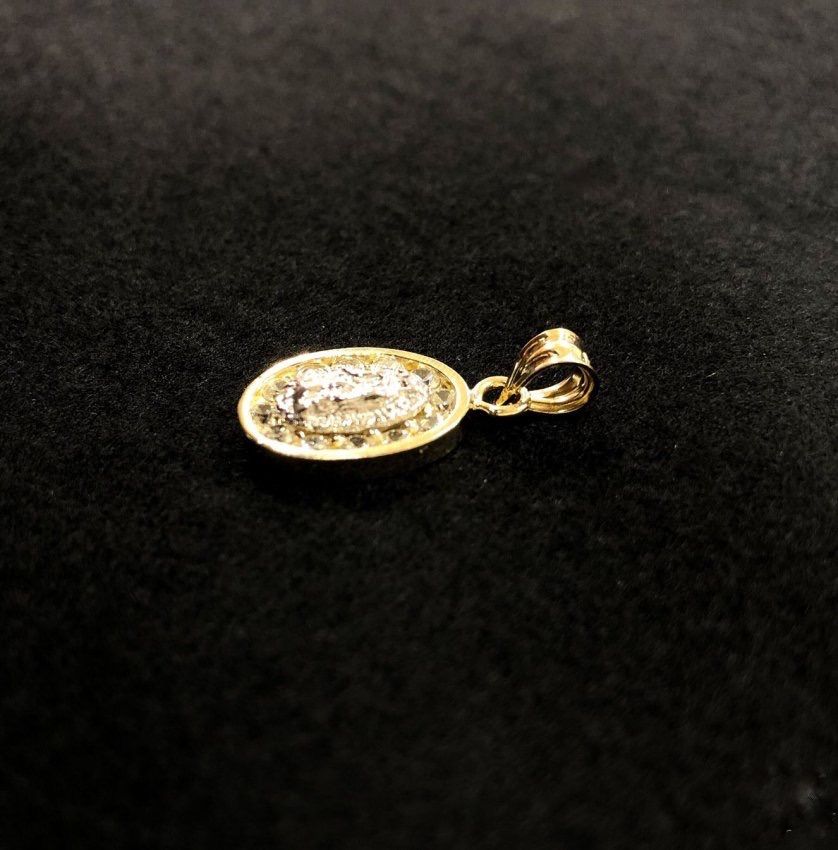 ラスト1】10K Yellow Gold マリア チャーム ネックレス ラスト1】10K