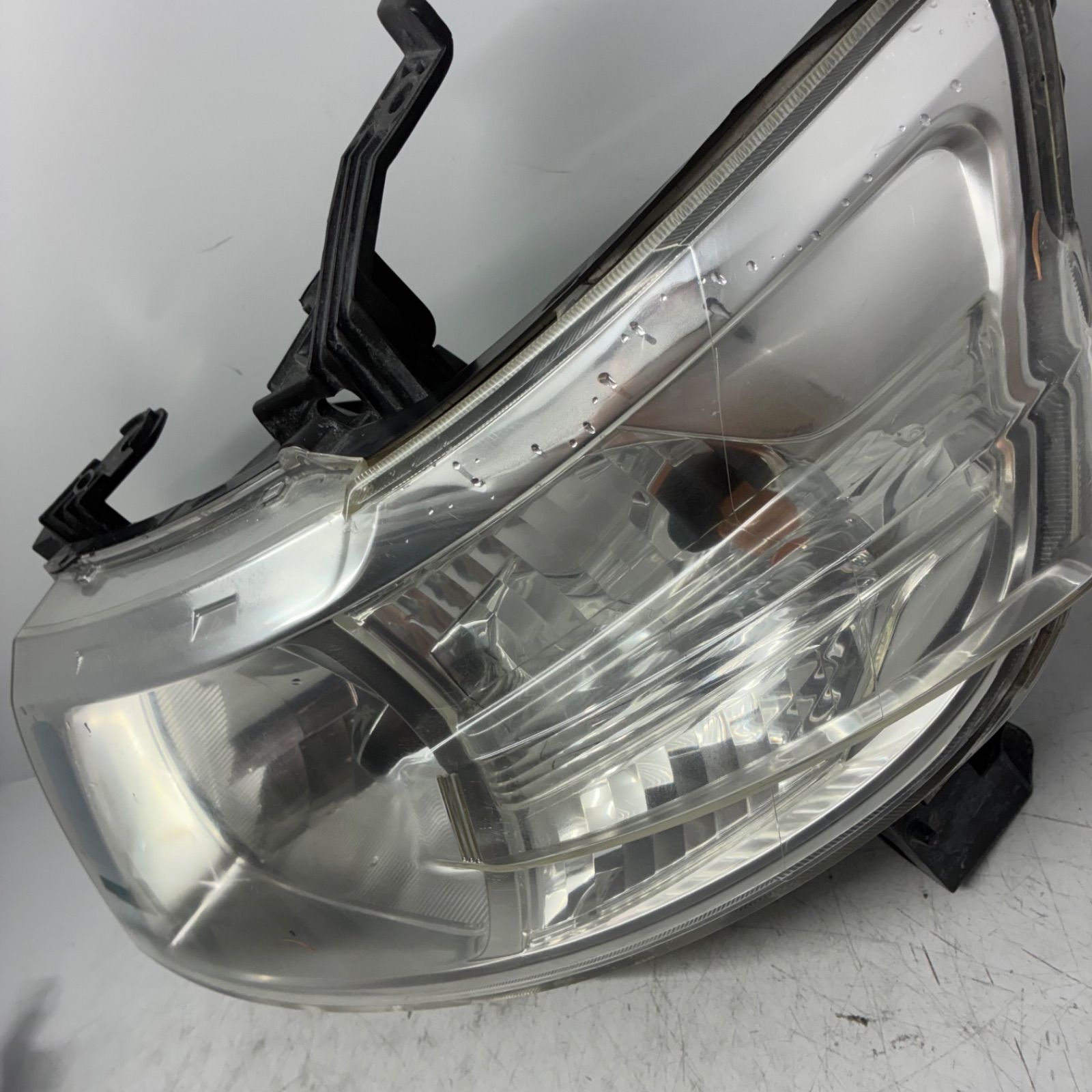 美品　セレナ　ヘッドライト　左右セット　Koito100-23097 動作OK 磨き済み セレナ C26 前期 純正 右 ヘッドライト KOITO 100