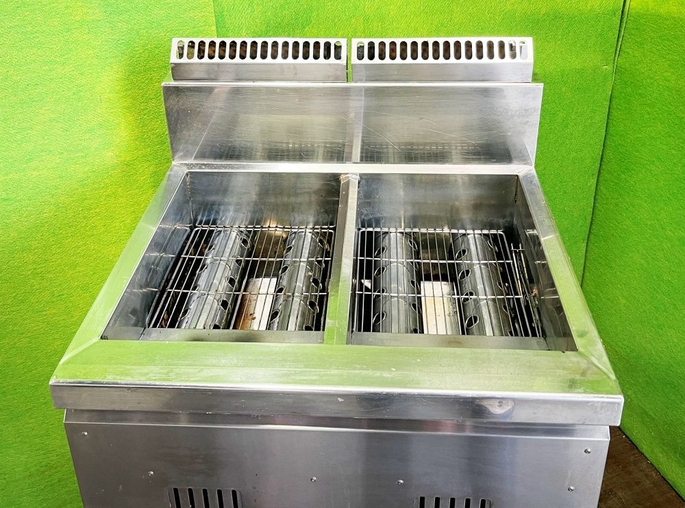 マルゼン 二槽式 ガスフライヤー MGF-13WK 都市ガス 13A 油カン セット 近日まで使用してました C-1545