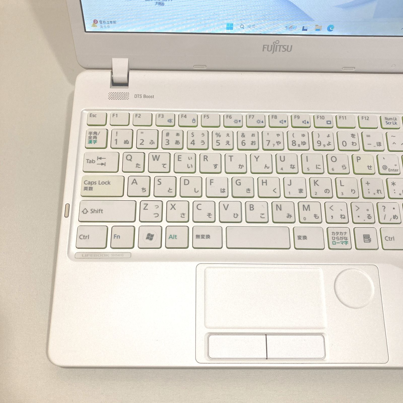 白 すぐ使えるノートパソコン