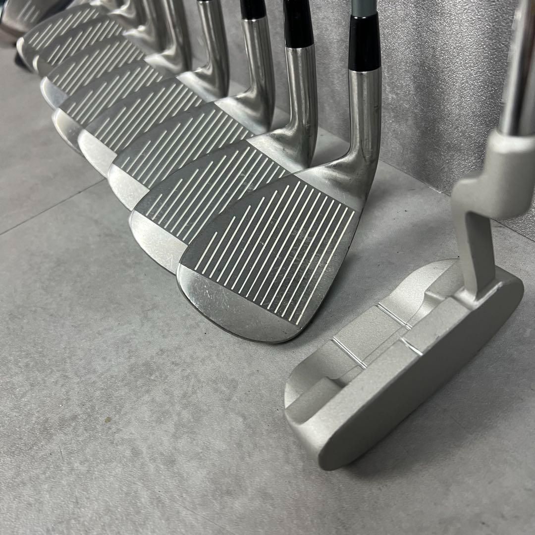 キャロウェイバッグ　ゼクシオ　タイトリスト　レディースゴルフ11本セット　右　A キャロウェイバッグ ゼクシオ タイトリスト レディースゴルフ11