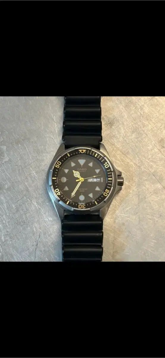 週末値下げ VINTAGE CASIODIVER カシオダイバー MD-502 週末値下げ VINTAGE CASIODIVER カシオダイバー MD-502 - メルカリ