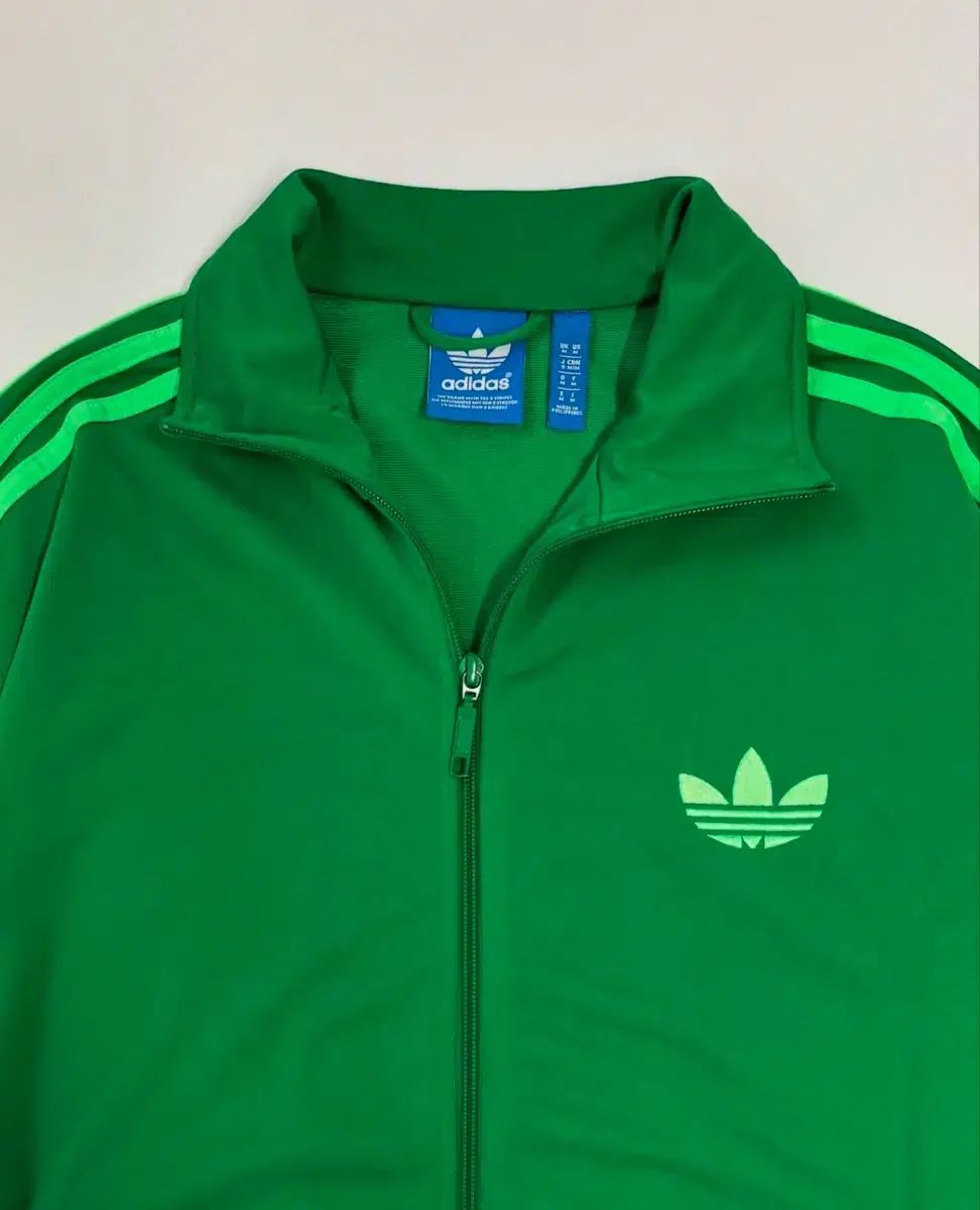 adidas アディダス