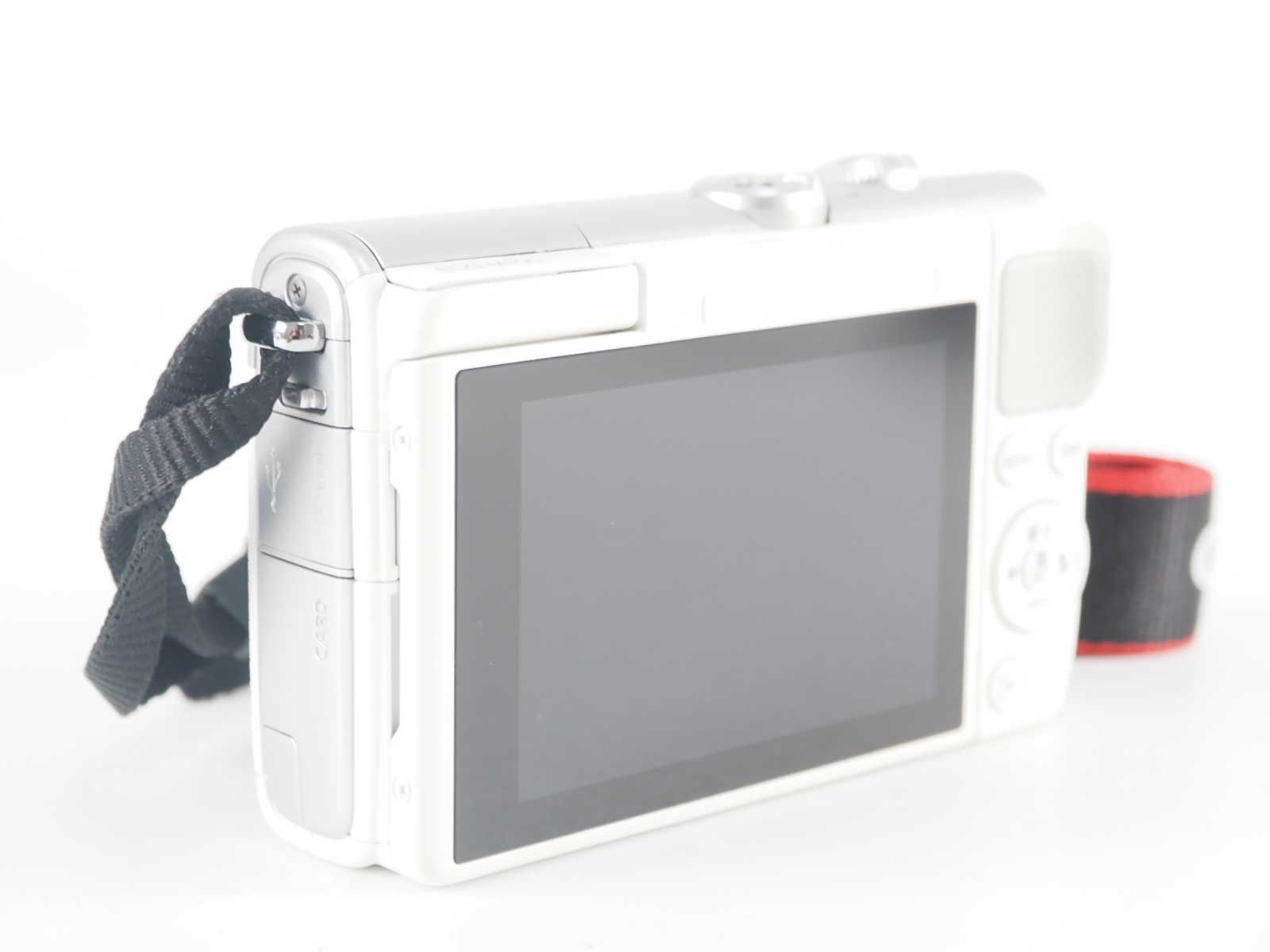 キャノン EOS M100 白 Amazon | Canon ミラーレス一眼カメラ EOS M100 ボディー(ホワイト