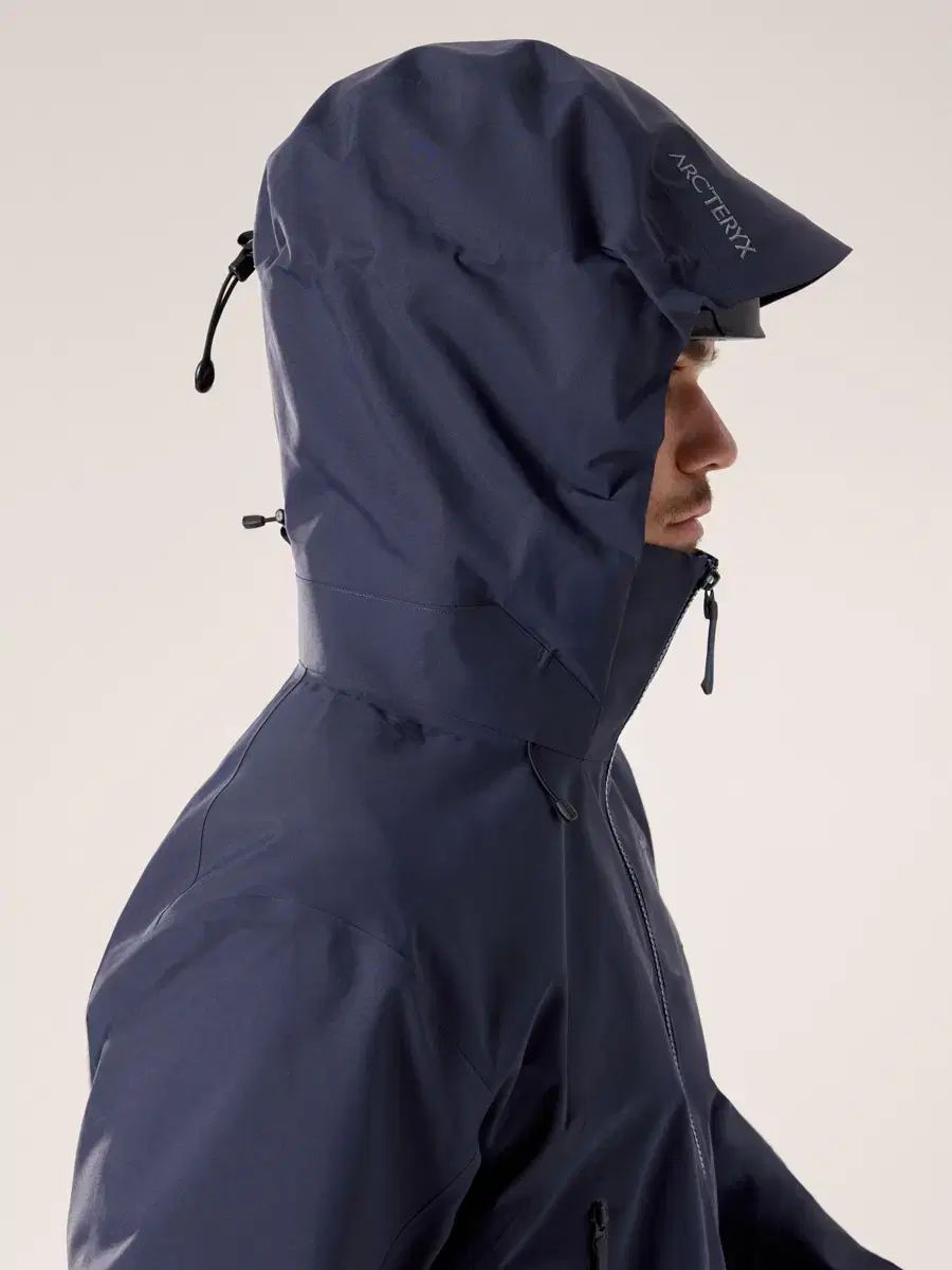 ARC TERYX アークテリクス ベータ AR サファイアブラック L