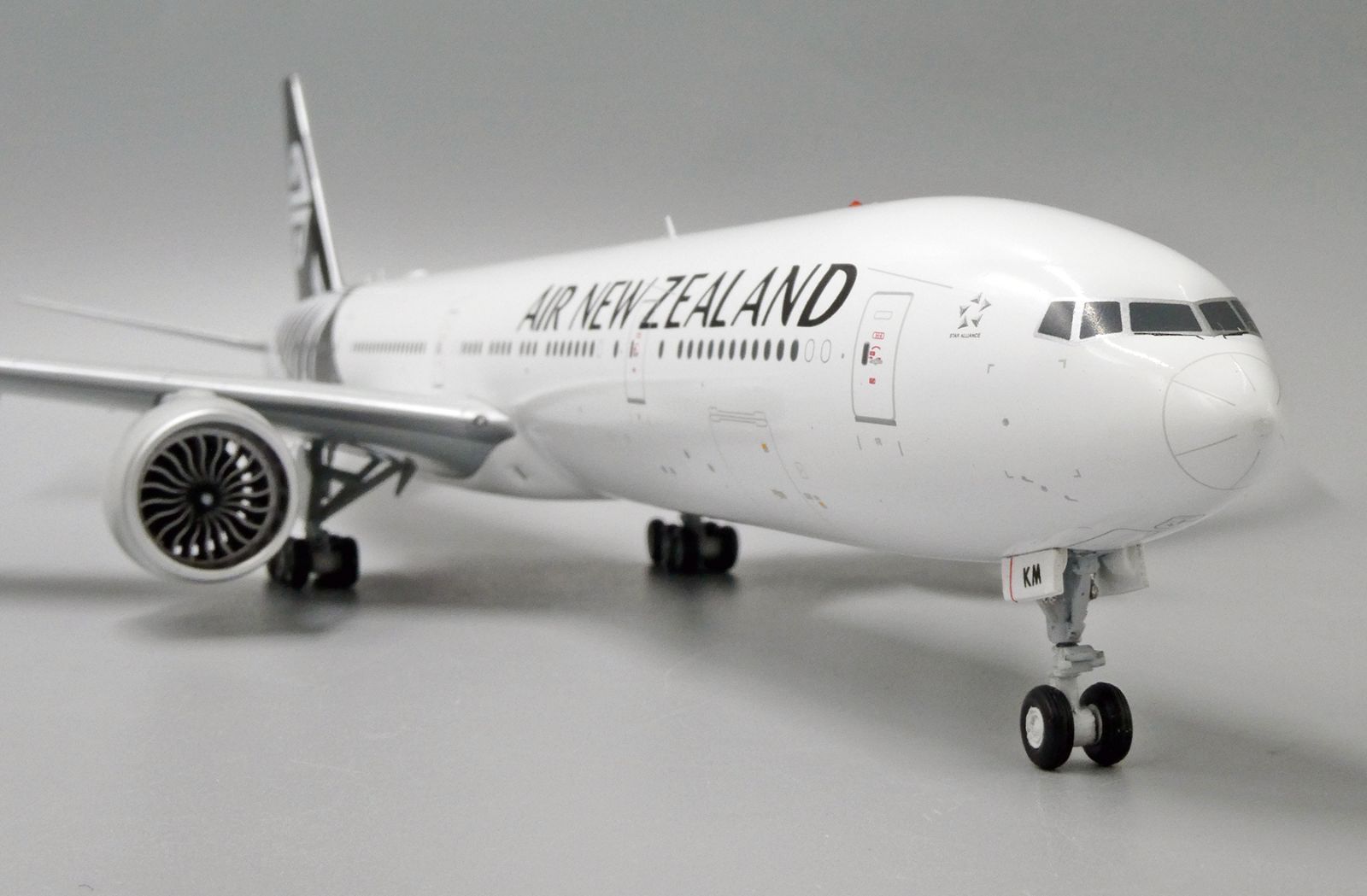 Jcwings ニュージーランド航空 777-300ER ZK-OKM 1/200 XX2304