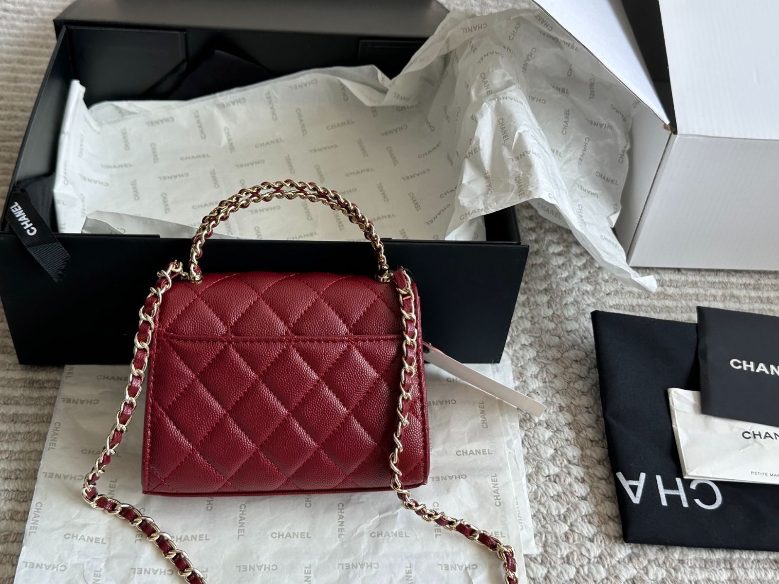 M❤プロフ必須！ 専用CHANEL2023 小物入れ ネイビー ブランド フォン ケース - グレインド シャイニー カーフスキン、ブルー