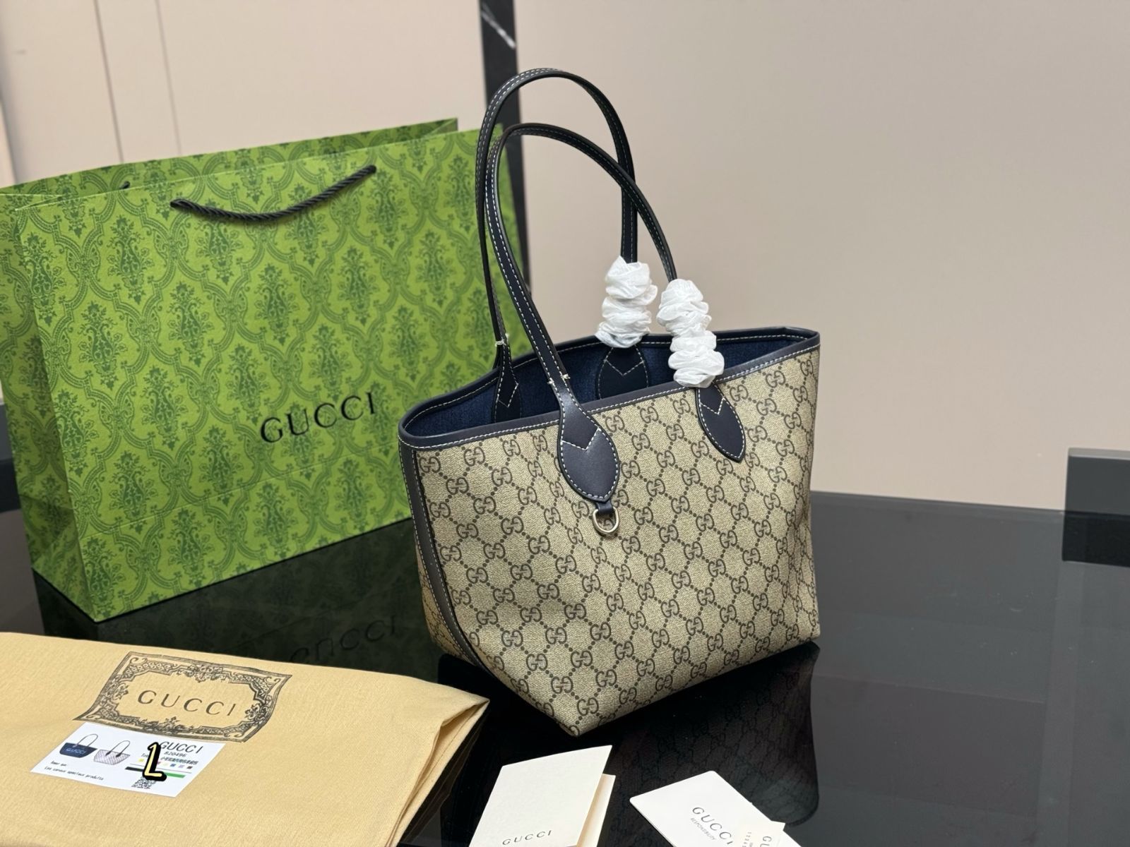 GUCCI☆DHL発送♪OPHIDIA トート/ハンドバッグ☆779817 GUCCI☆DHL発送♪OPHIDIA トート/ハンドバッグ☆779817 (GUCCI