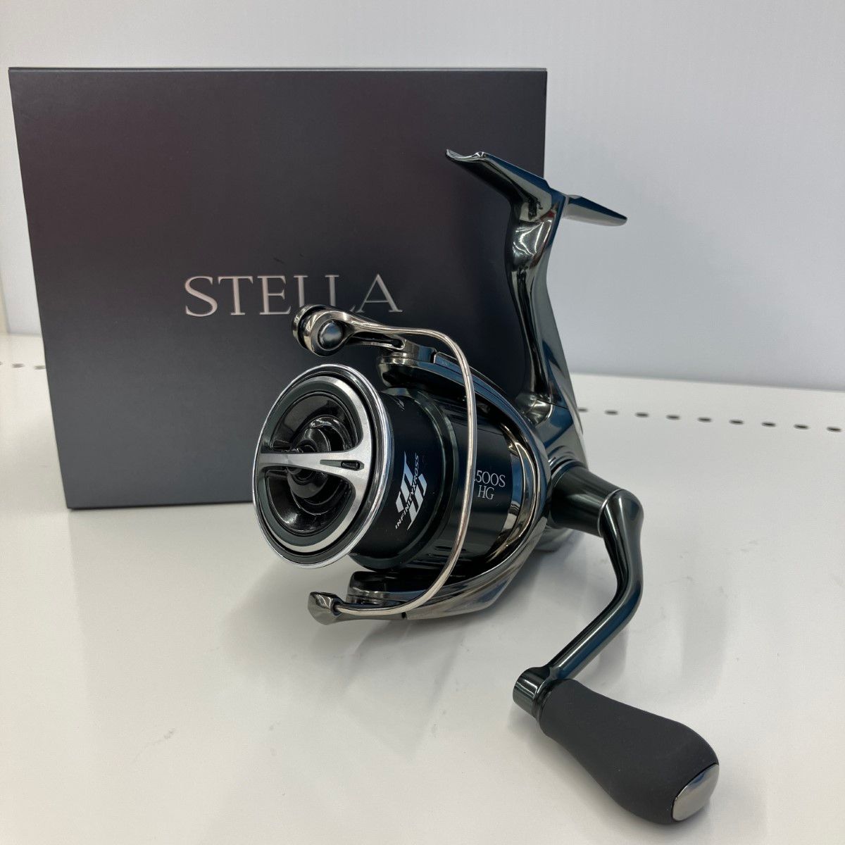 釣り用品 リール スピニングリール SHIMANO 043887 未使用品 22ステラ 2500SHG　箱有り