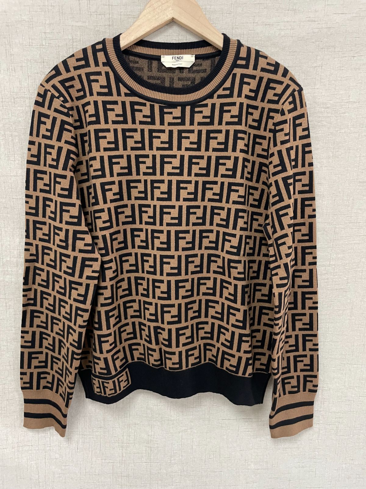 FENDI ロゴニットセーター 長袖 FENDI』フェンディ (42) FFロゴ ニットセーター - メルカリ