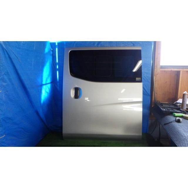 NV350キャラバン LDF-VW6E26 左リアドア