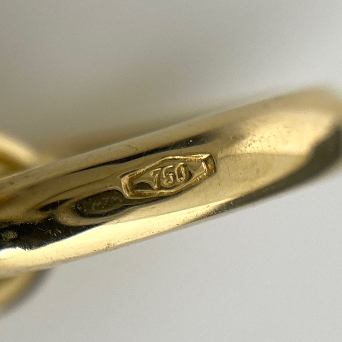 ペンダントトップ