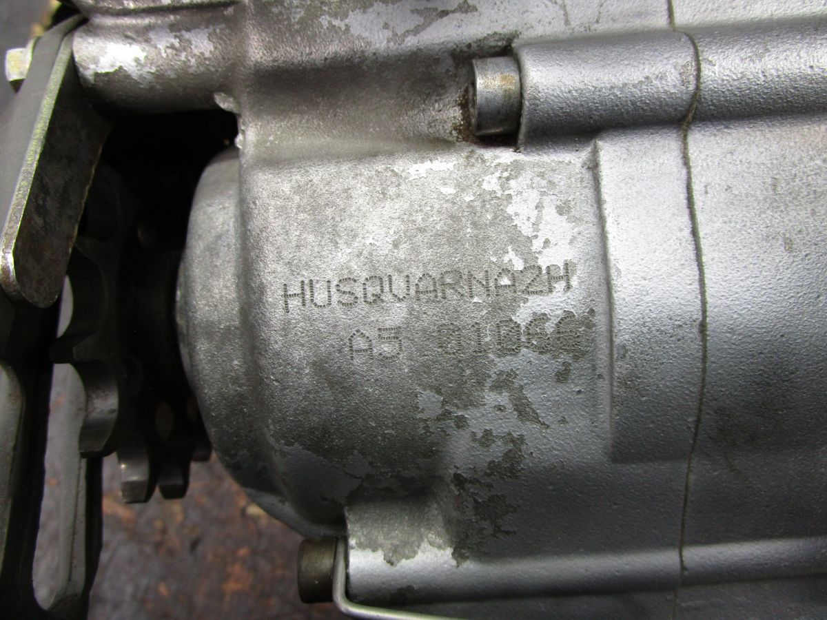 OH素材に HUSQVARNA