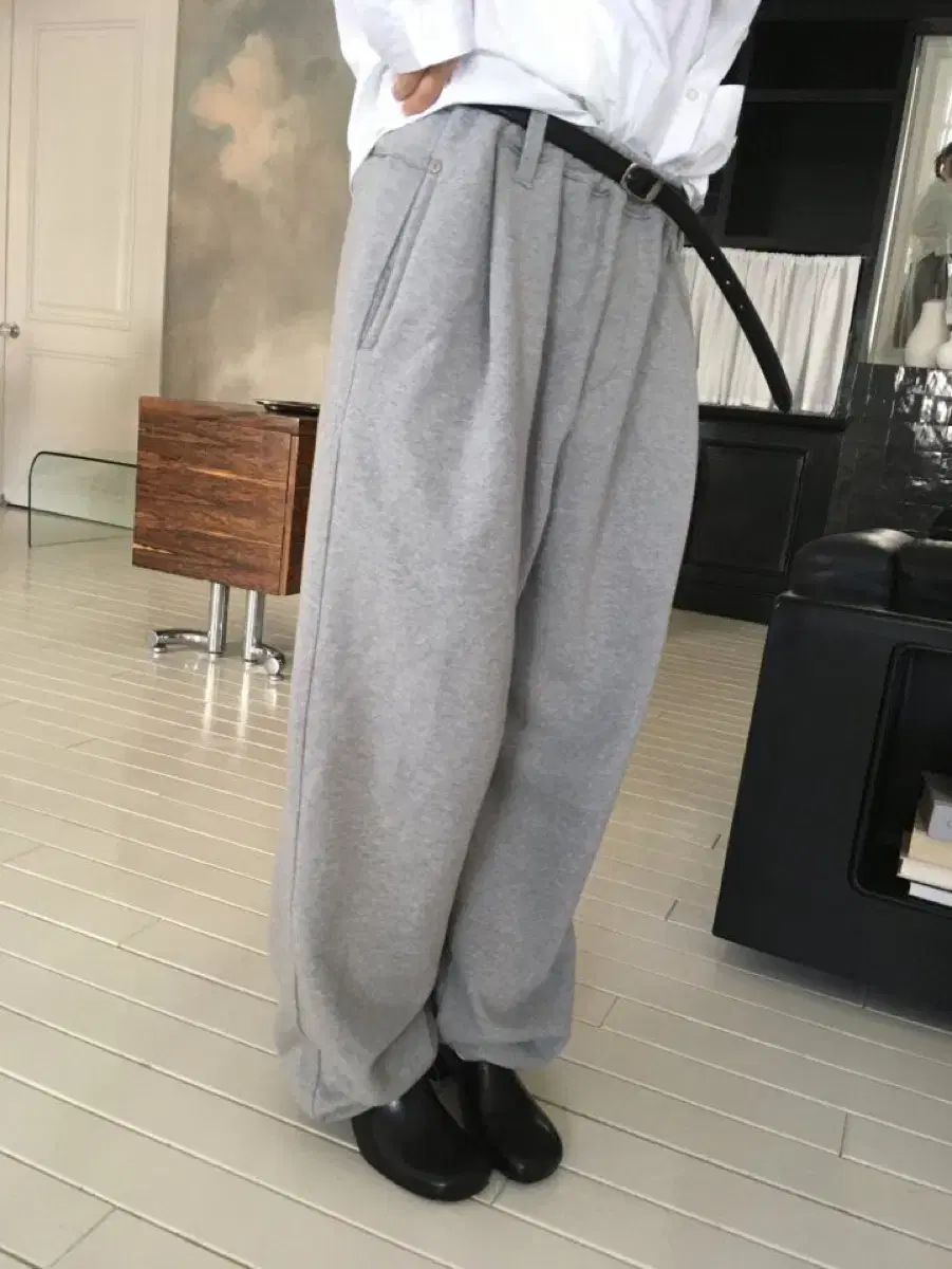 繁殖 ベルト付きシャーリングパンツ