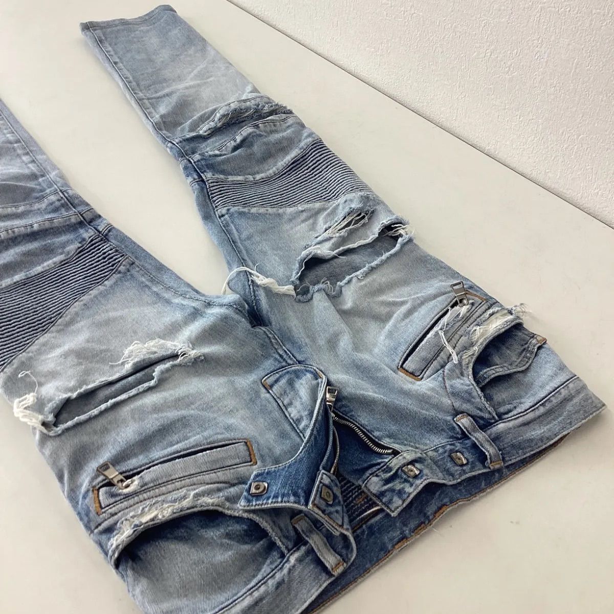 BALMAIN バイカーデニム　ジーンズ　W30 BALMAIN バイカーデニム