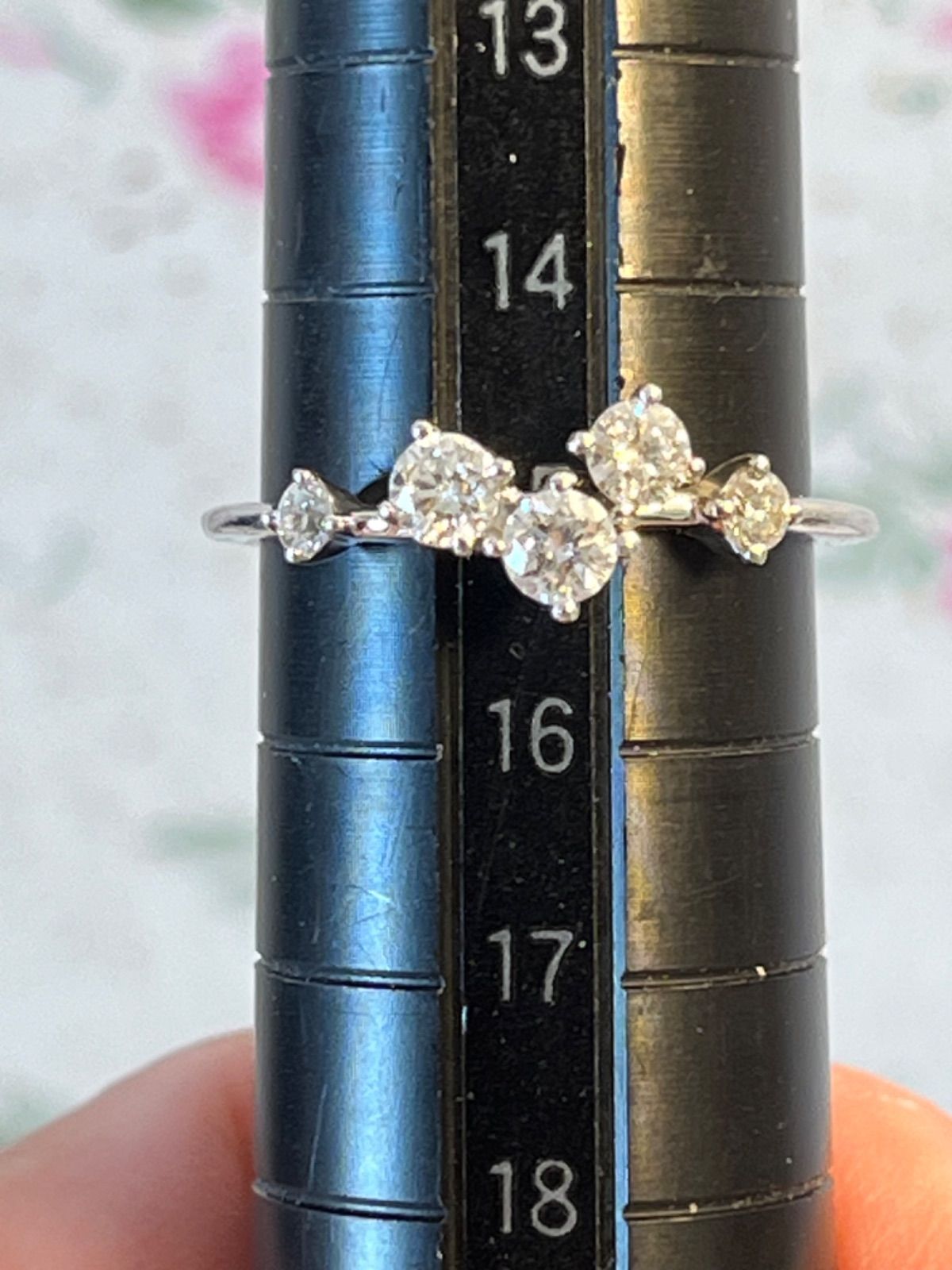 プラチナ✨上質ダイヤ0.5ct✨デザインリング✨無色透明✨上品❣️-