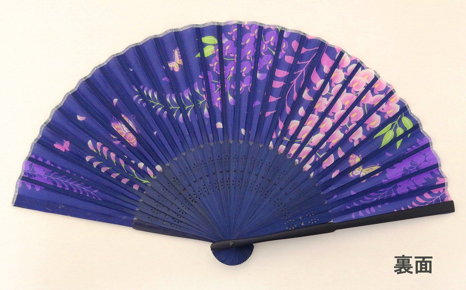 紫と白の花柄扇子 専用ケース付き中古美品✰ 楽天市場】舞龍堂 婦人扇子 紫陽花にとんぼ あじさい シルク扇子