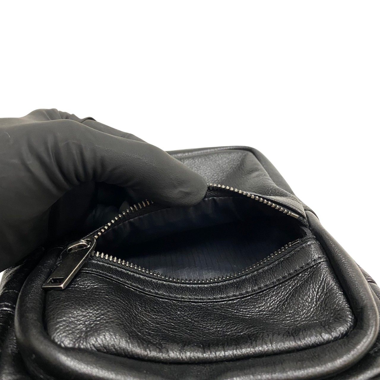 極 美品 SAINT LAURENT PARIS サンローランパリ ロゴ レザー 本