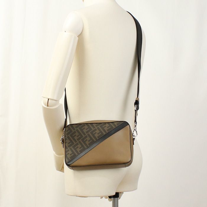 FENDI フェンディ カメラケース ダイアゴナル 7M0286 斜め掛け